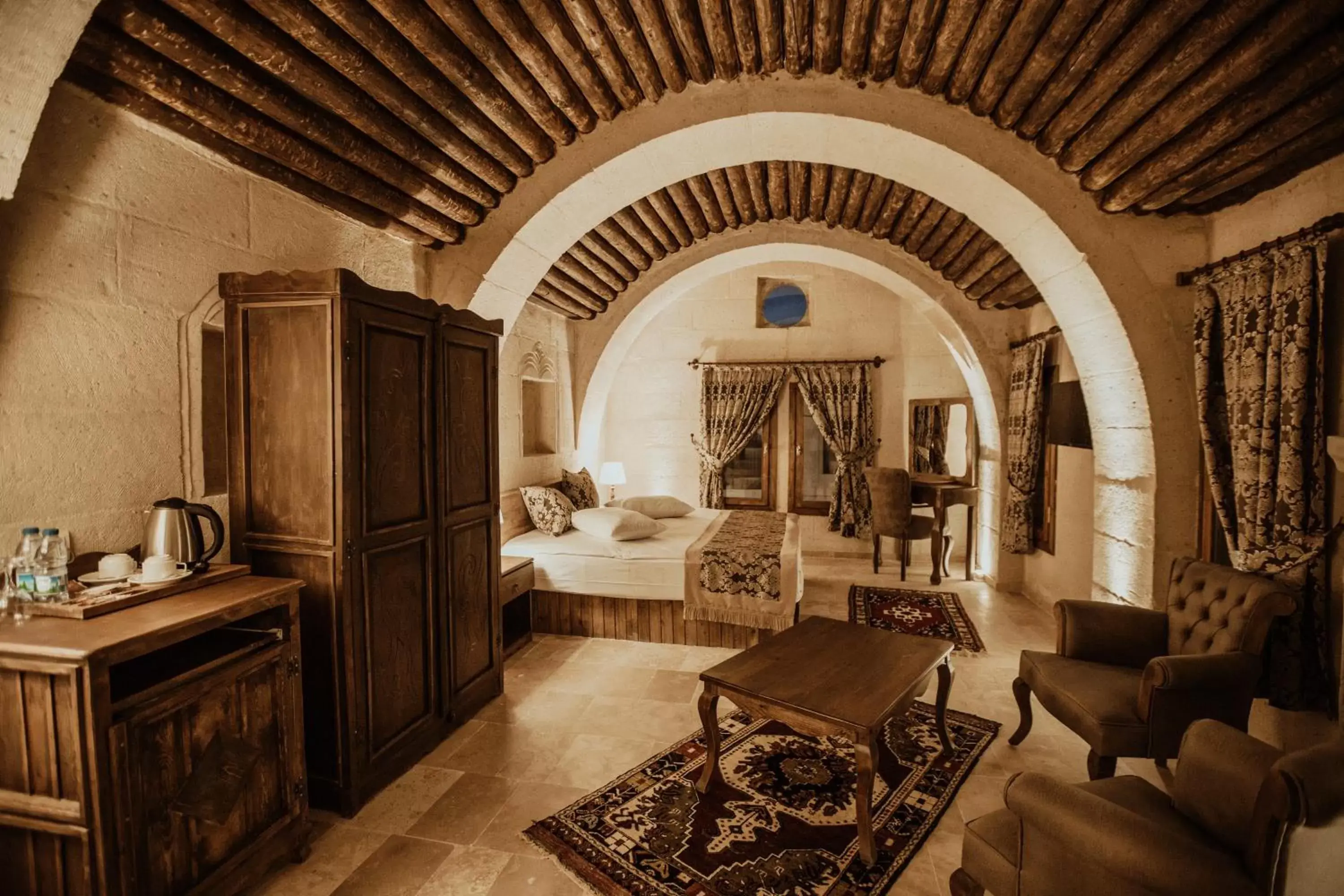 Bed, Seating Area in Alia Cave Hotel