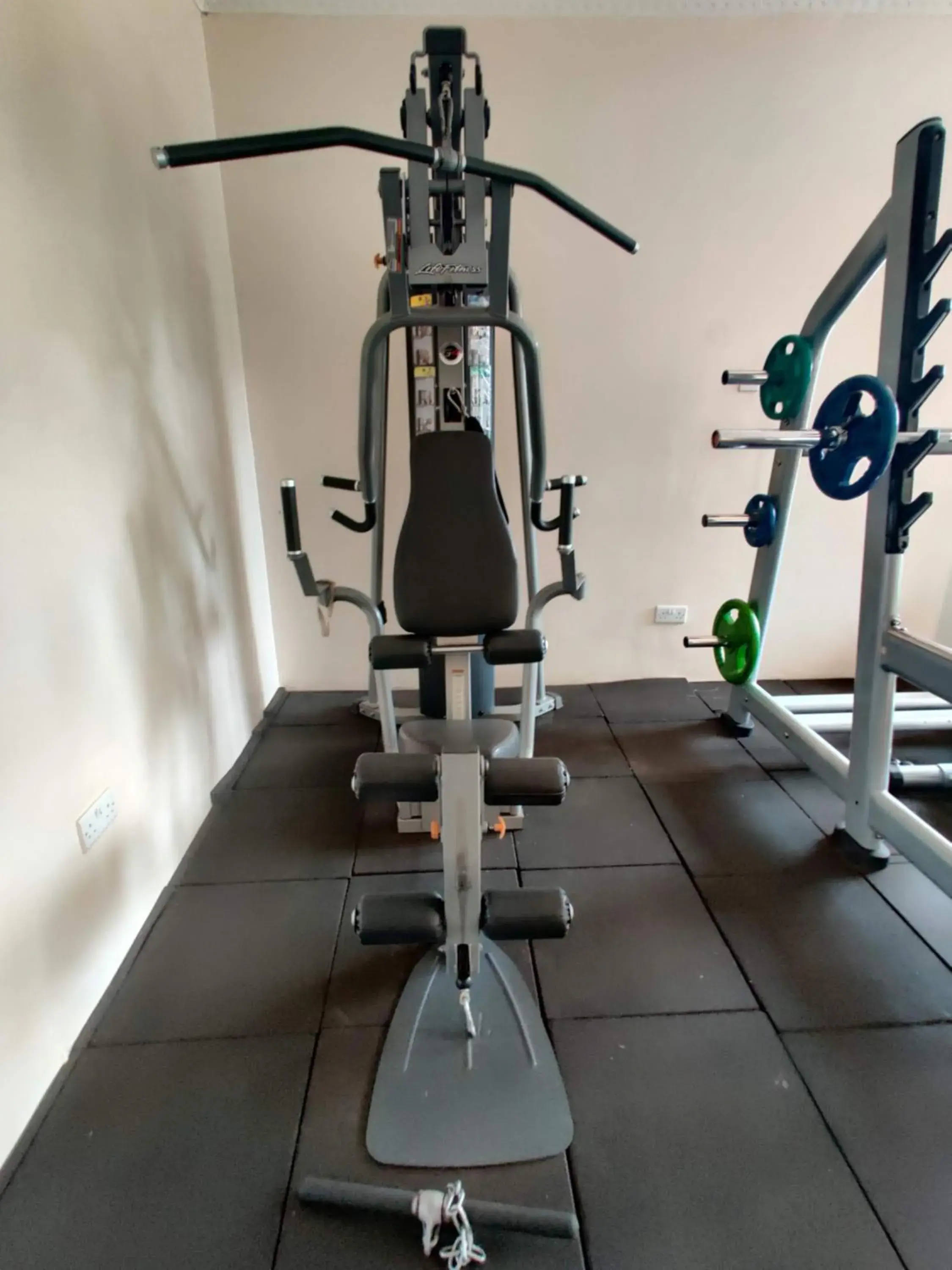 Fitness centre/facilities, Fitness Center/Facilities in Longview Suites Hotel