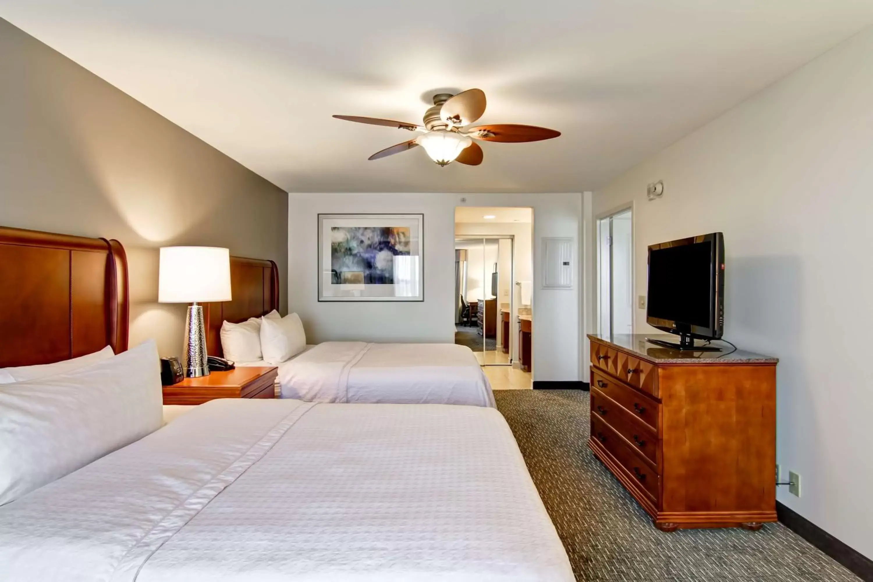 Bed, TV/Entertainment Center in Homewood Suites by Hilton Bentonville-Rogers