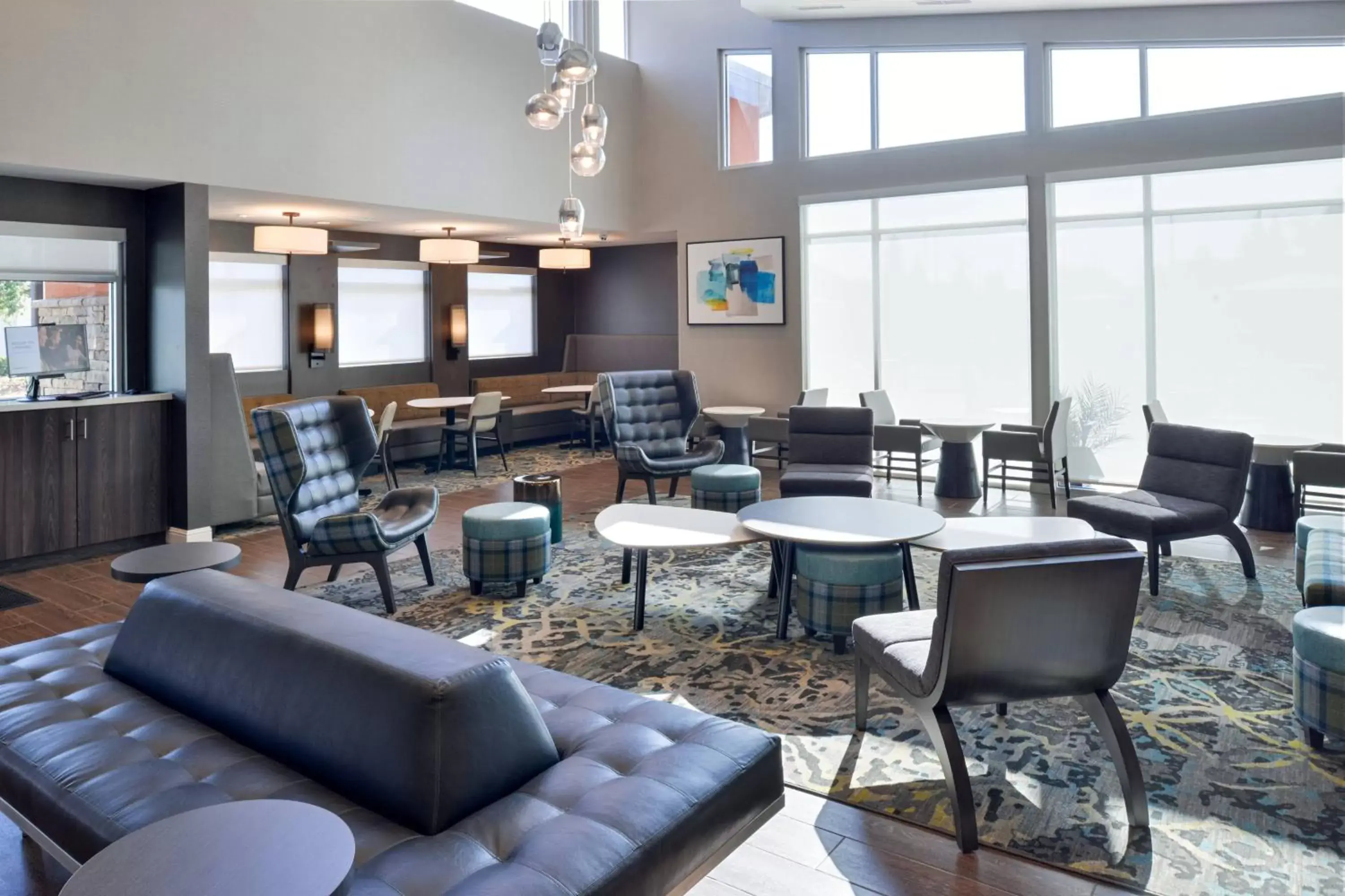 Lobby or reception, Lounge/Bar in Residence Inn by Marriott Bakersfield West