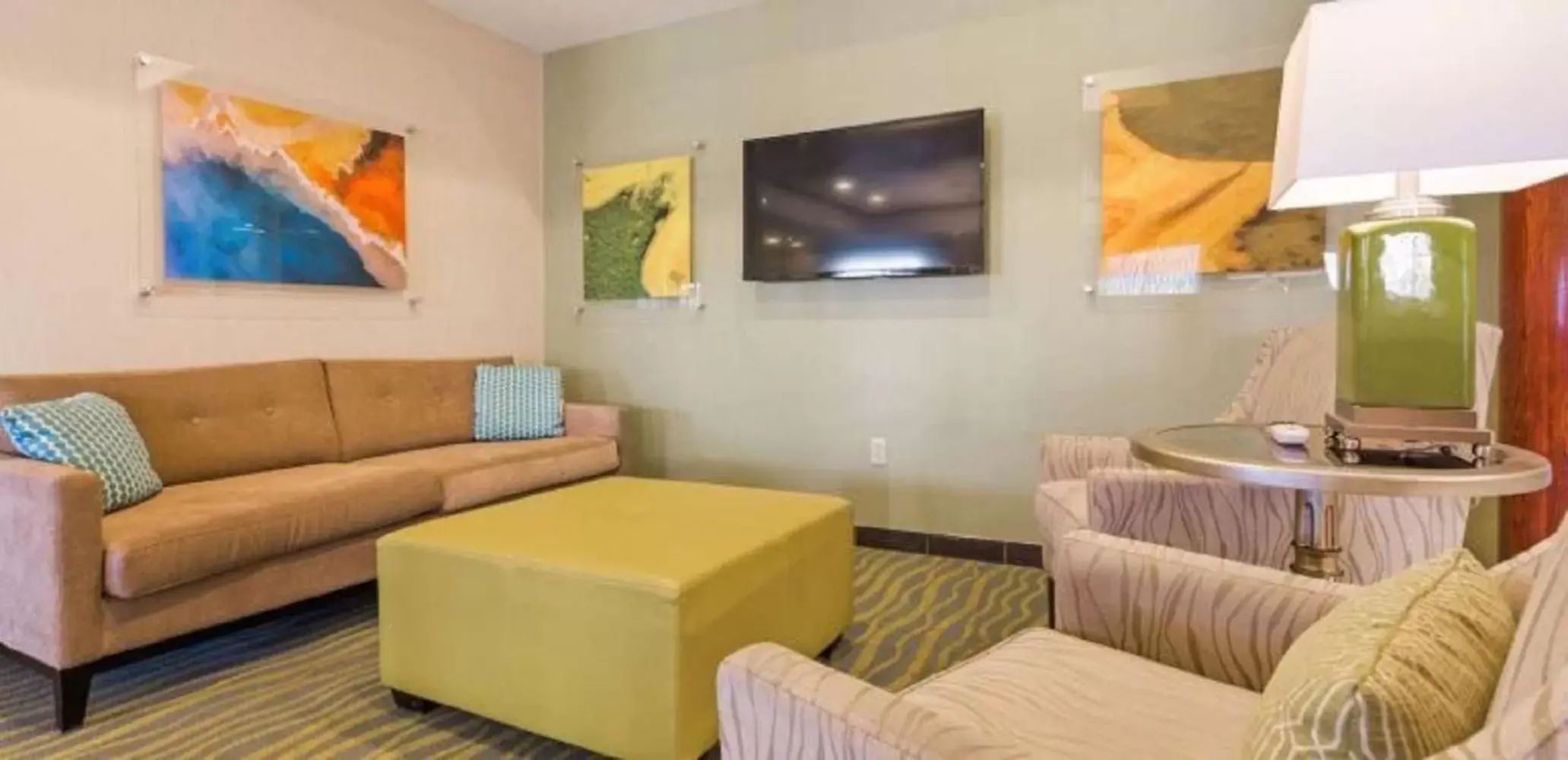 Lobby or reception, Seating Area in Best Western Palace Inn & Suites