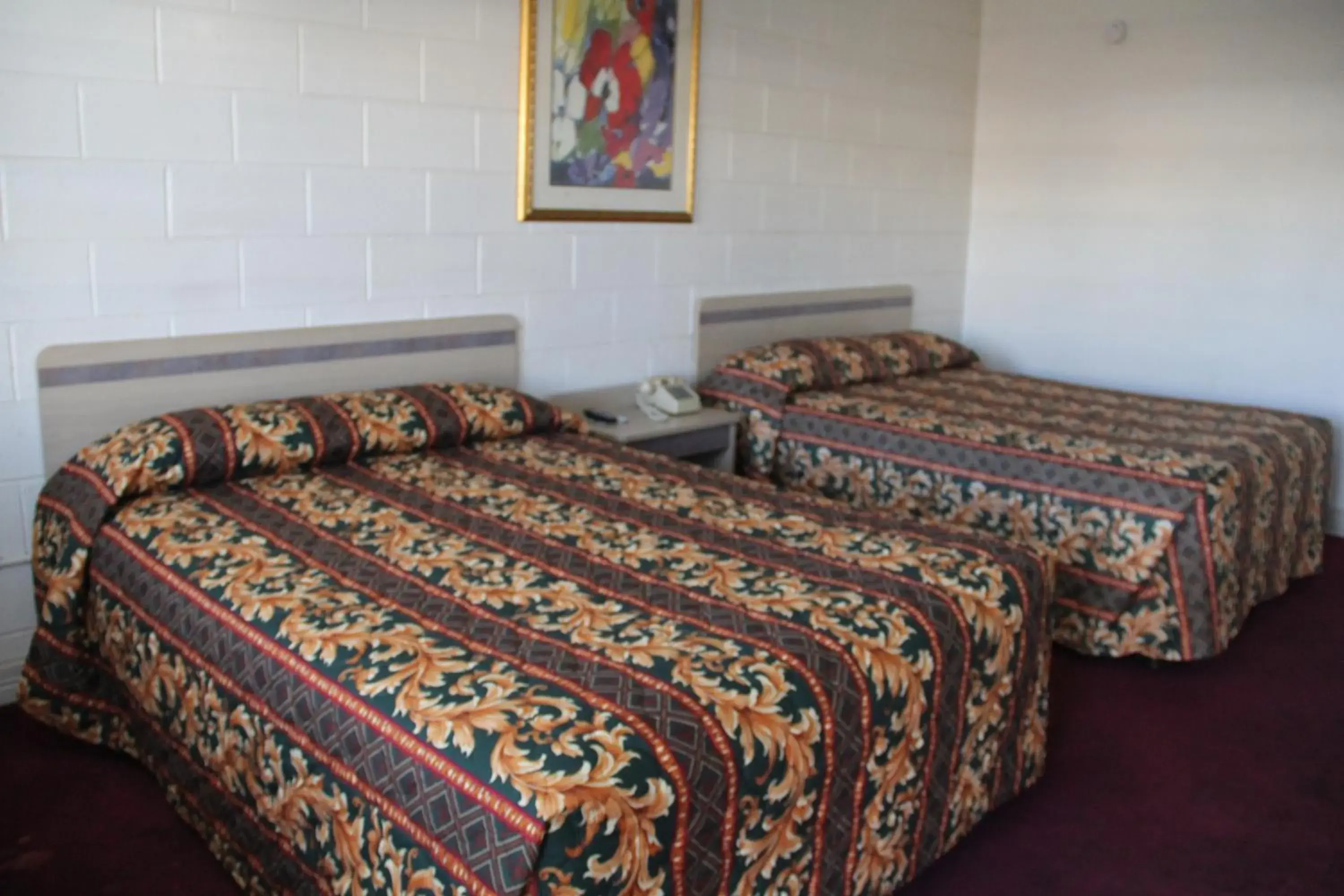 Bed in Super Lodge Motel El Paso