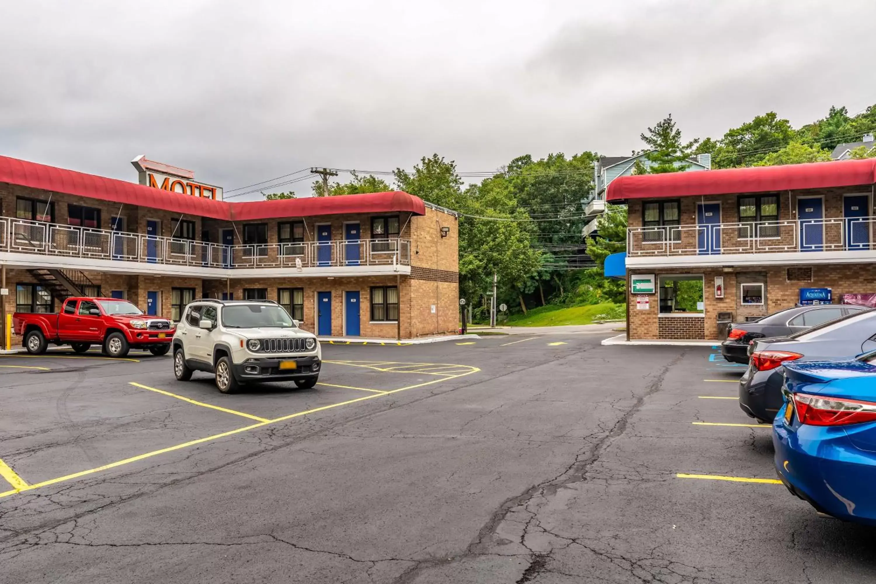 Property Building in Motel 6-Elmsford, NY - White Plains