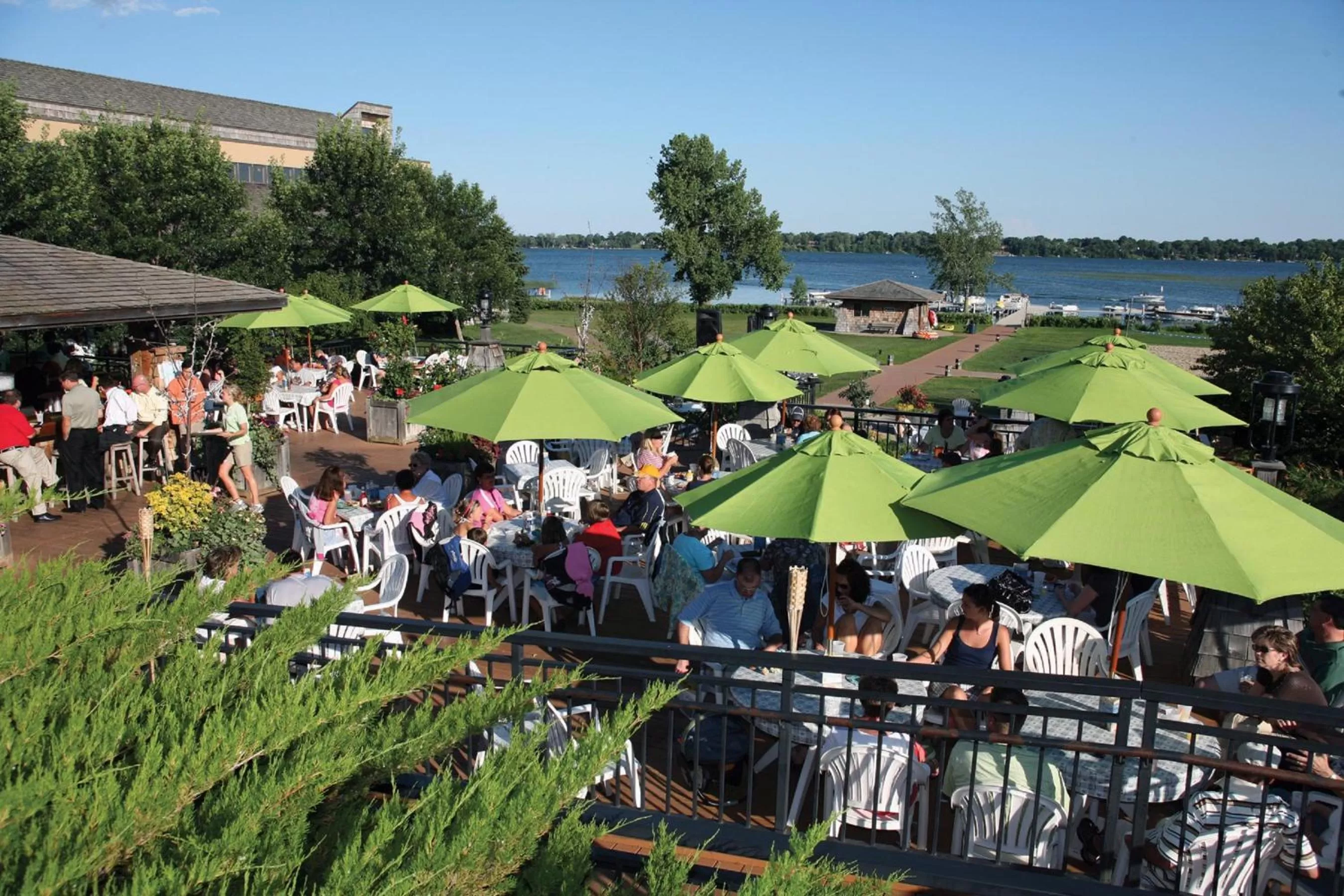 Food and drinks in Arrowwood Resort Hotel and Conference Center - Alexandria