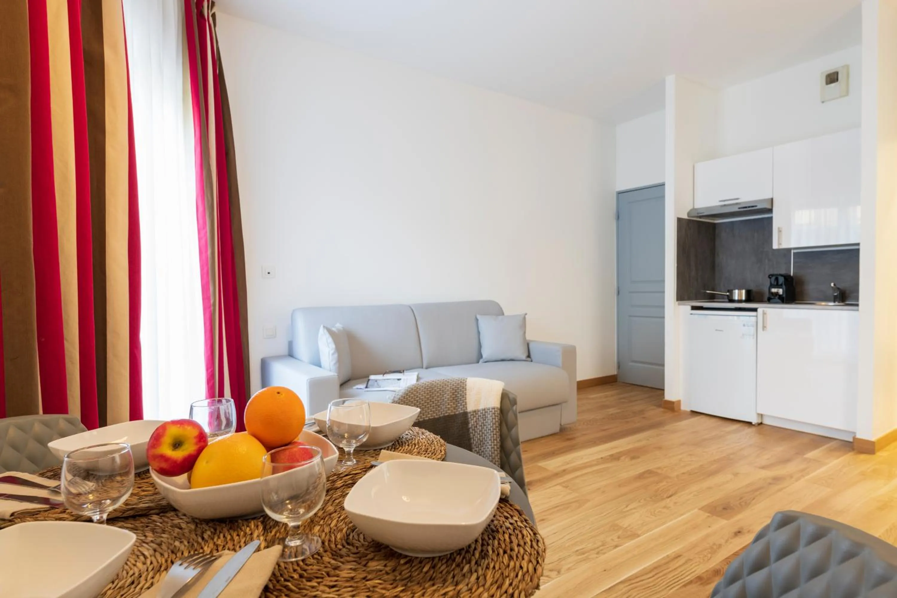 Living room in Hotel Cerise Chatou