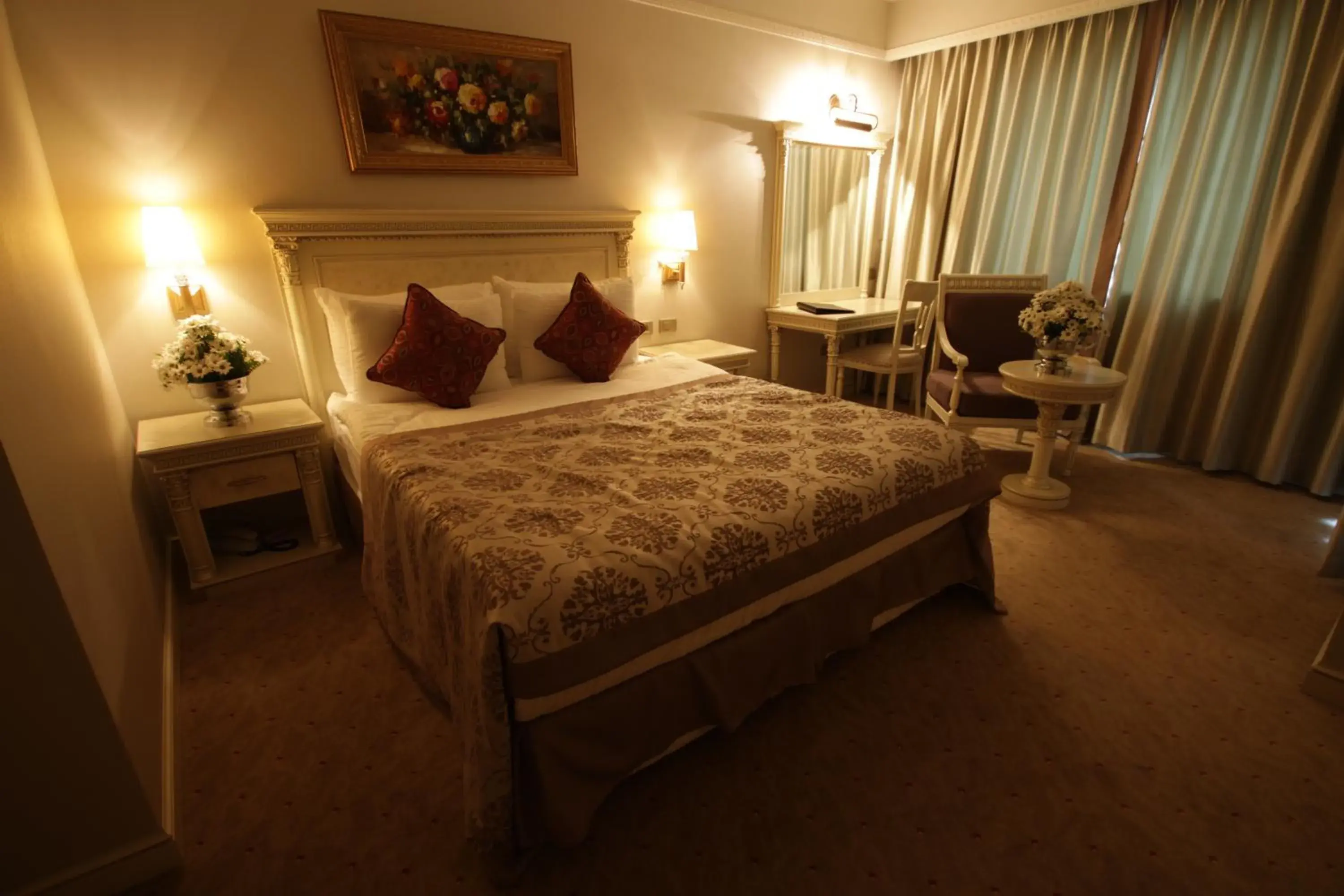 Photo of the whole room, Bed in Demir Hotel