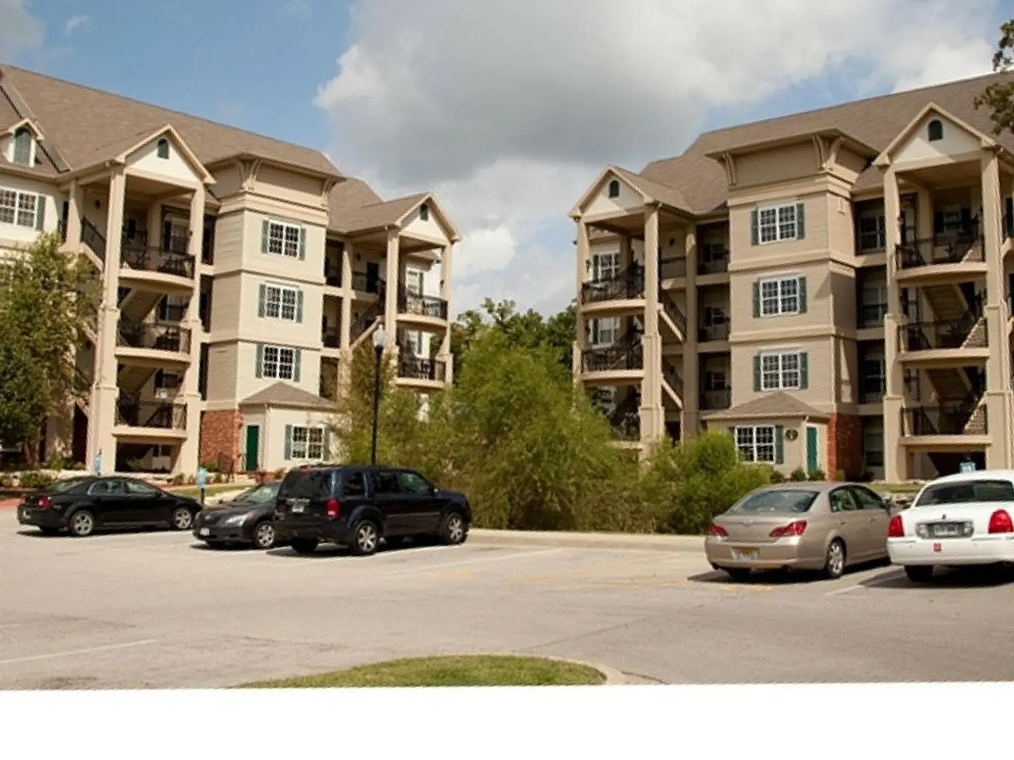 Property Building in French Quarter Resort