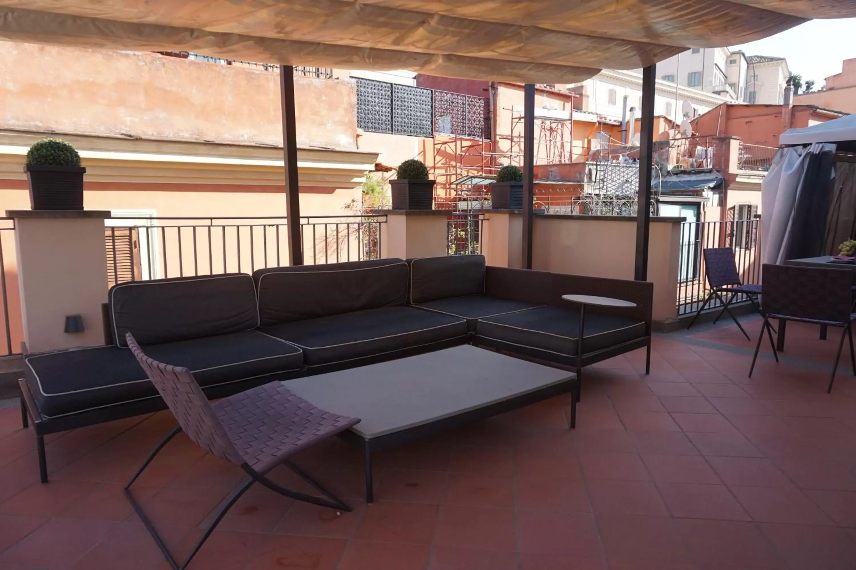Balcony/Terrace in Trevi Palace Luxury Inn