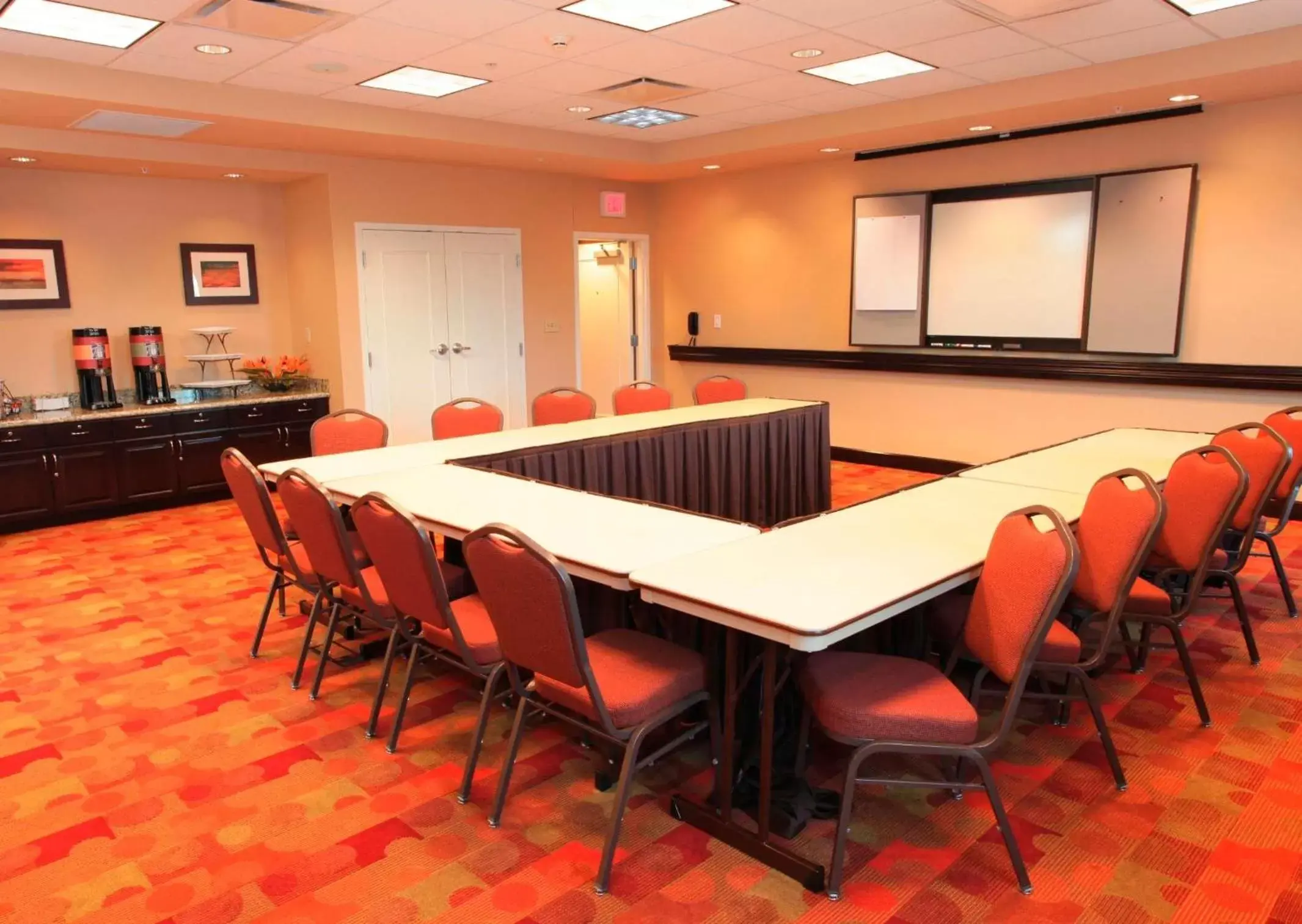 Meeting/conference room in Hampton Inn & Suites Phoenix Chandler Fashion Center