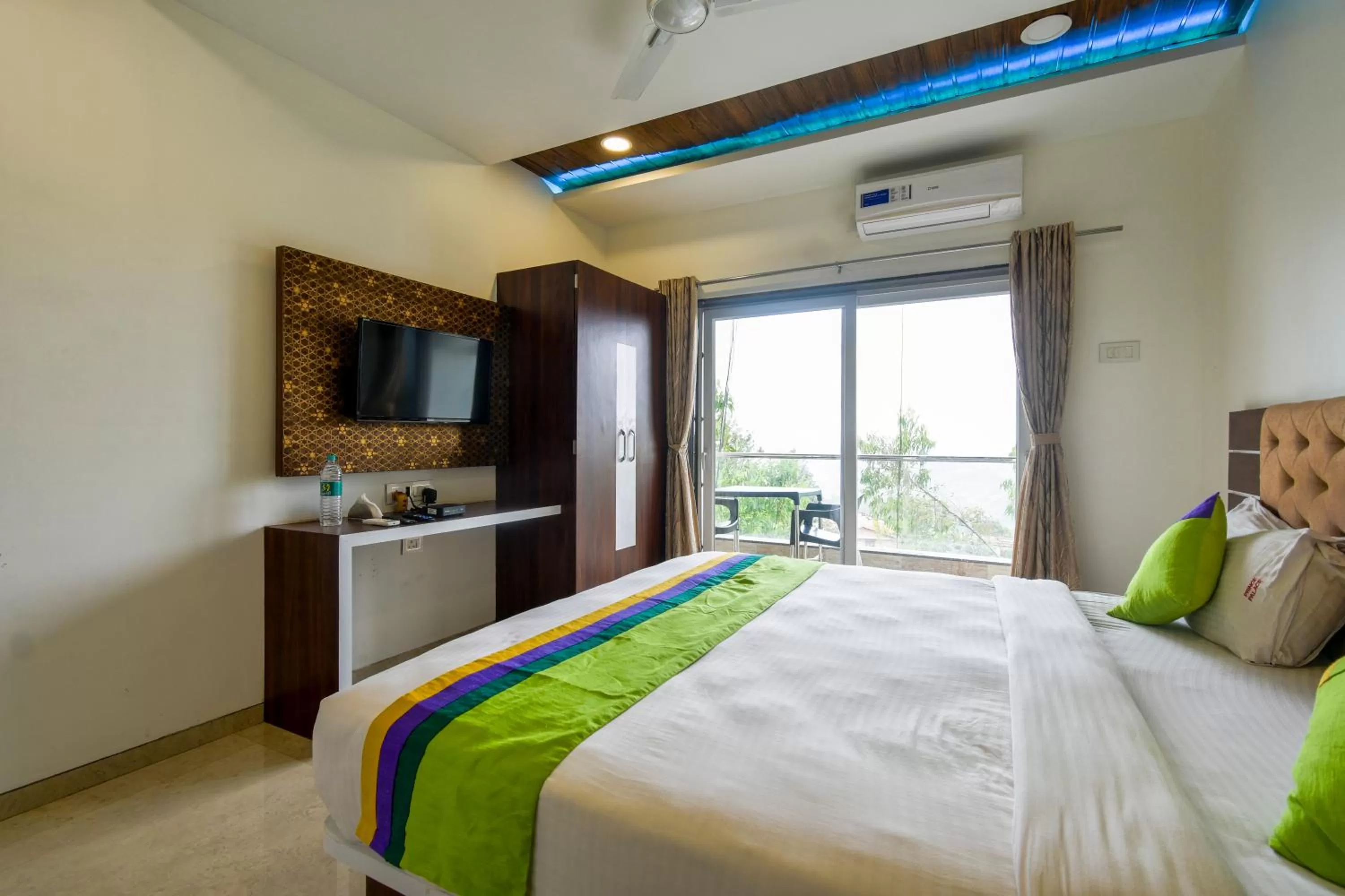 Bedroom, Bed in Treebo Prince Palace