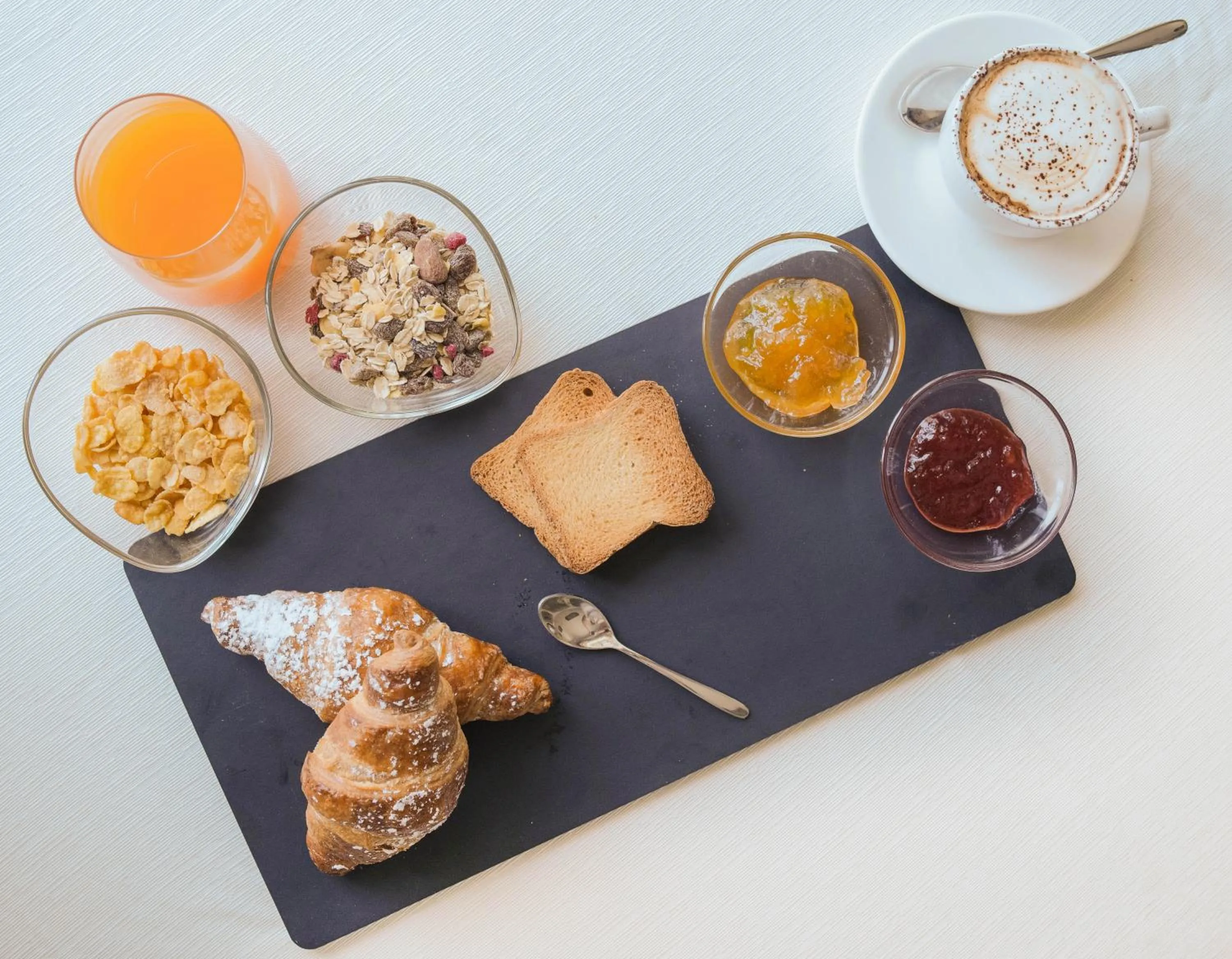 Breakfast in Hotel Niagara