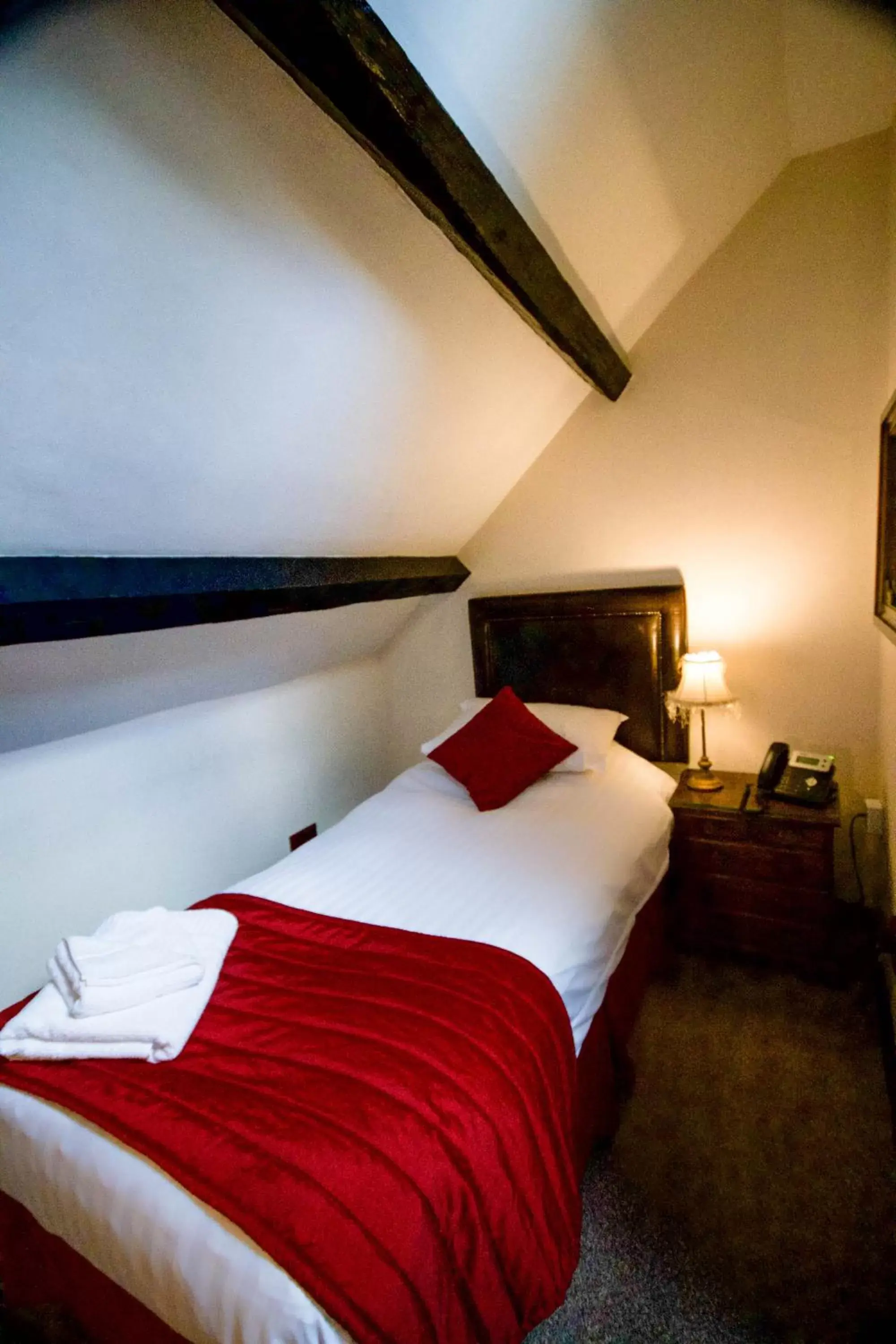 Decorative detail, Bed in The Black Boy Inn