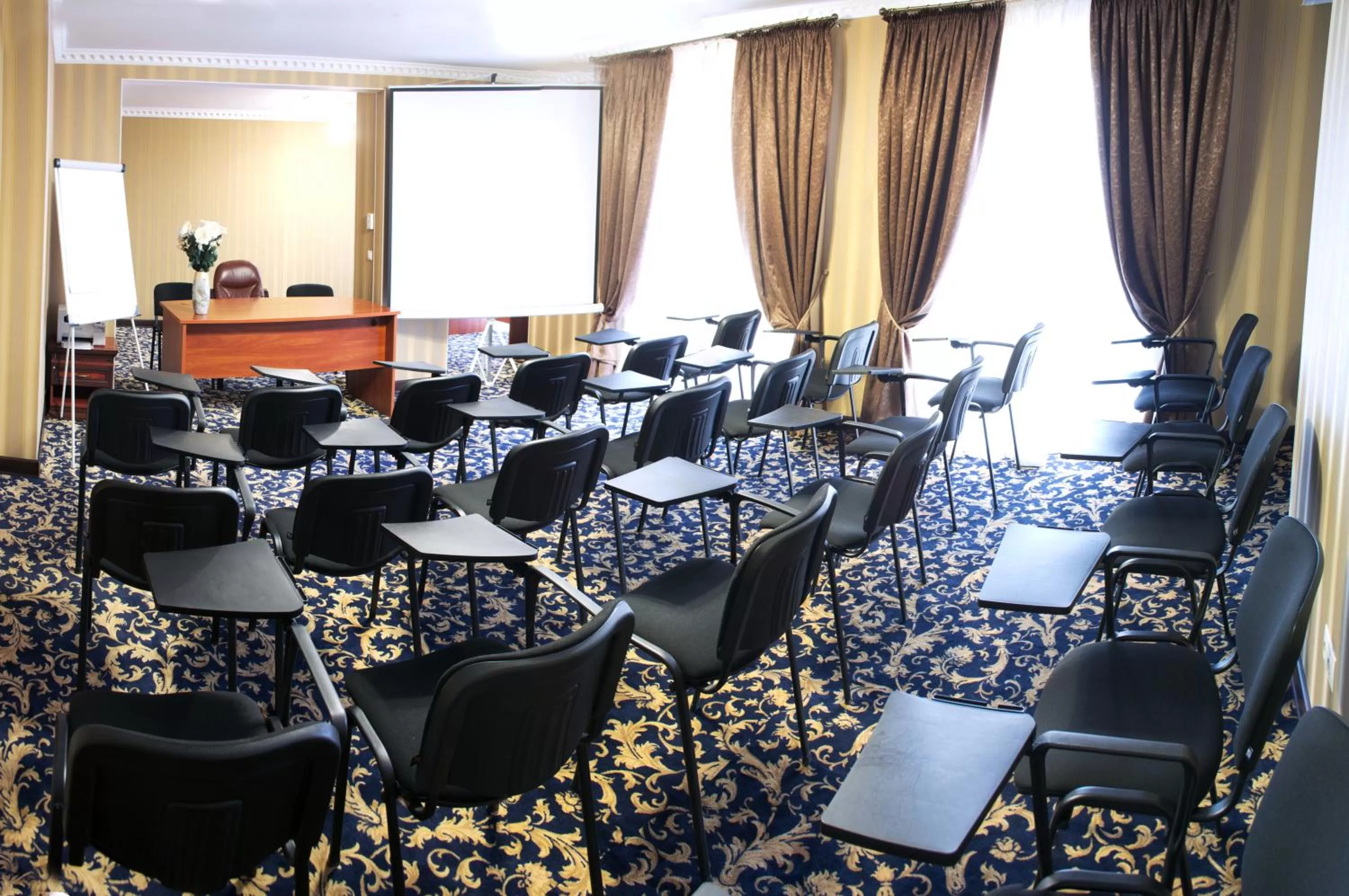 Business facilities in Boutique Hotel California