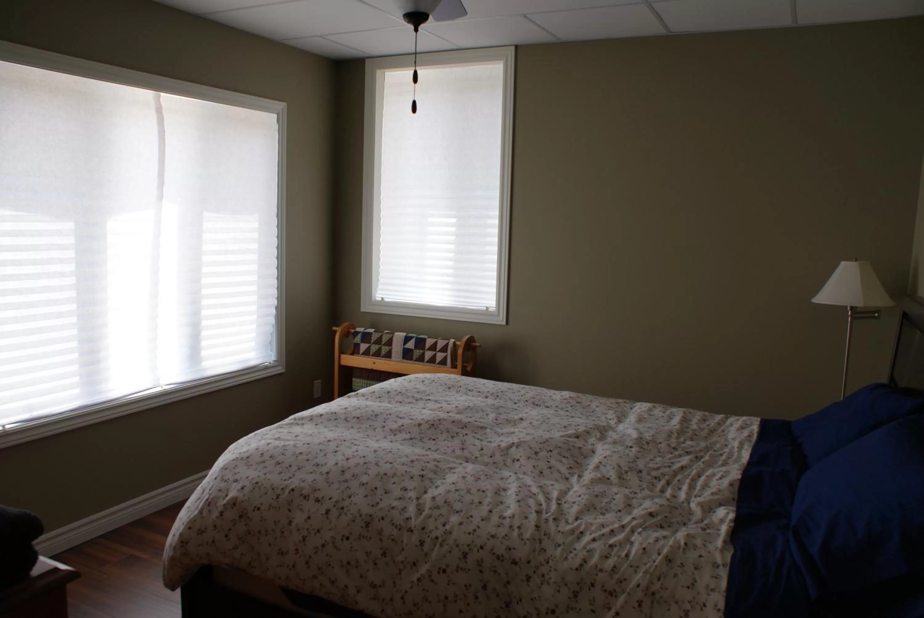 Bed in Top of Algonquin Bed and Breakfast