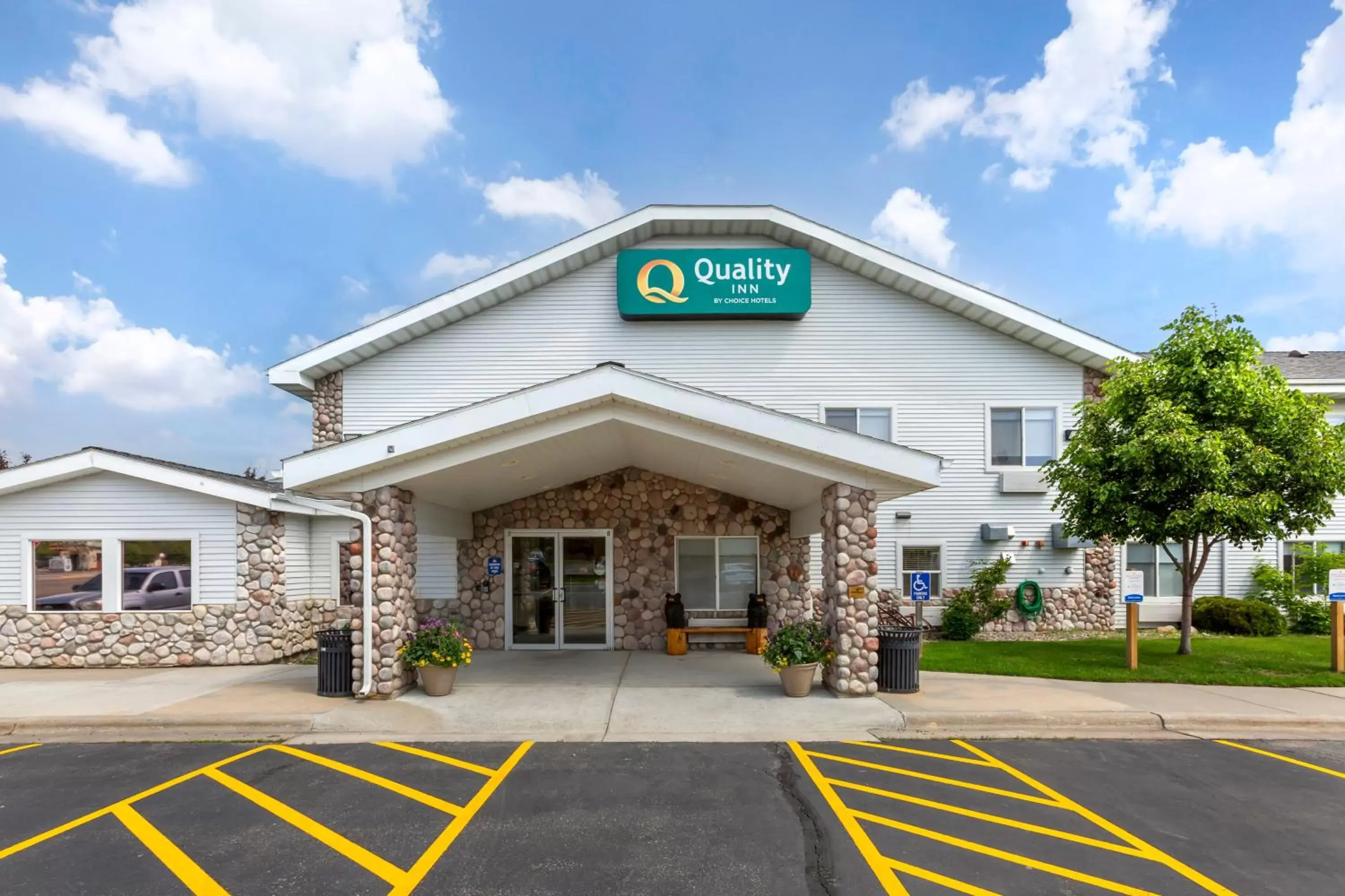 Property Building in Quality Inn Red Lodge Gateway To Yellowstone