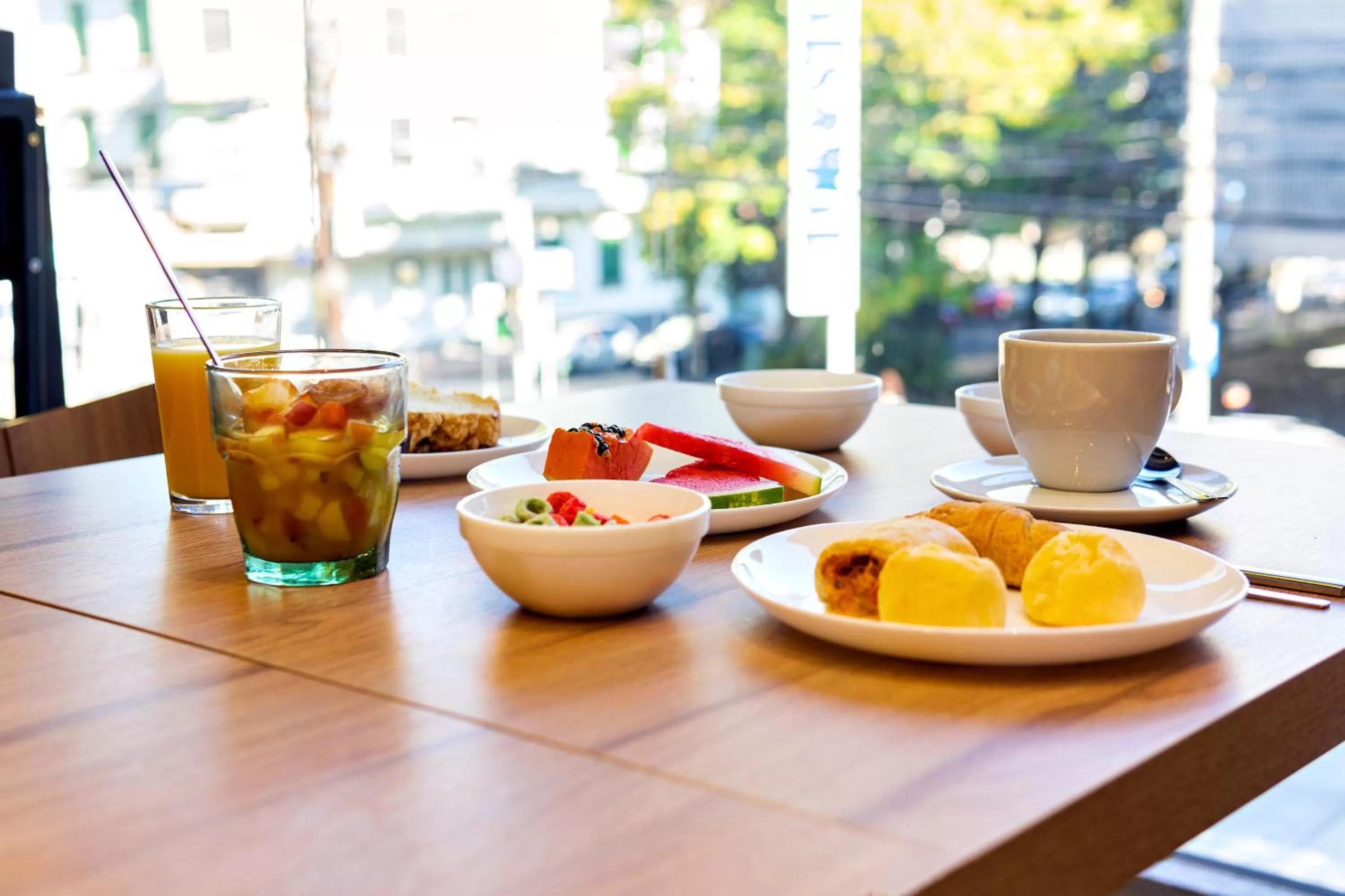 Breakfast in ibis Styles Porto Alegre Moinhos de Vento