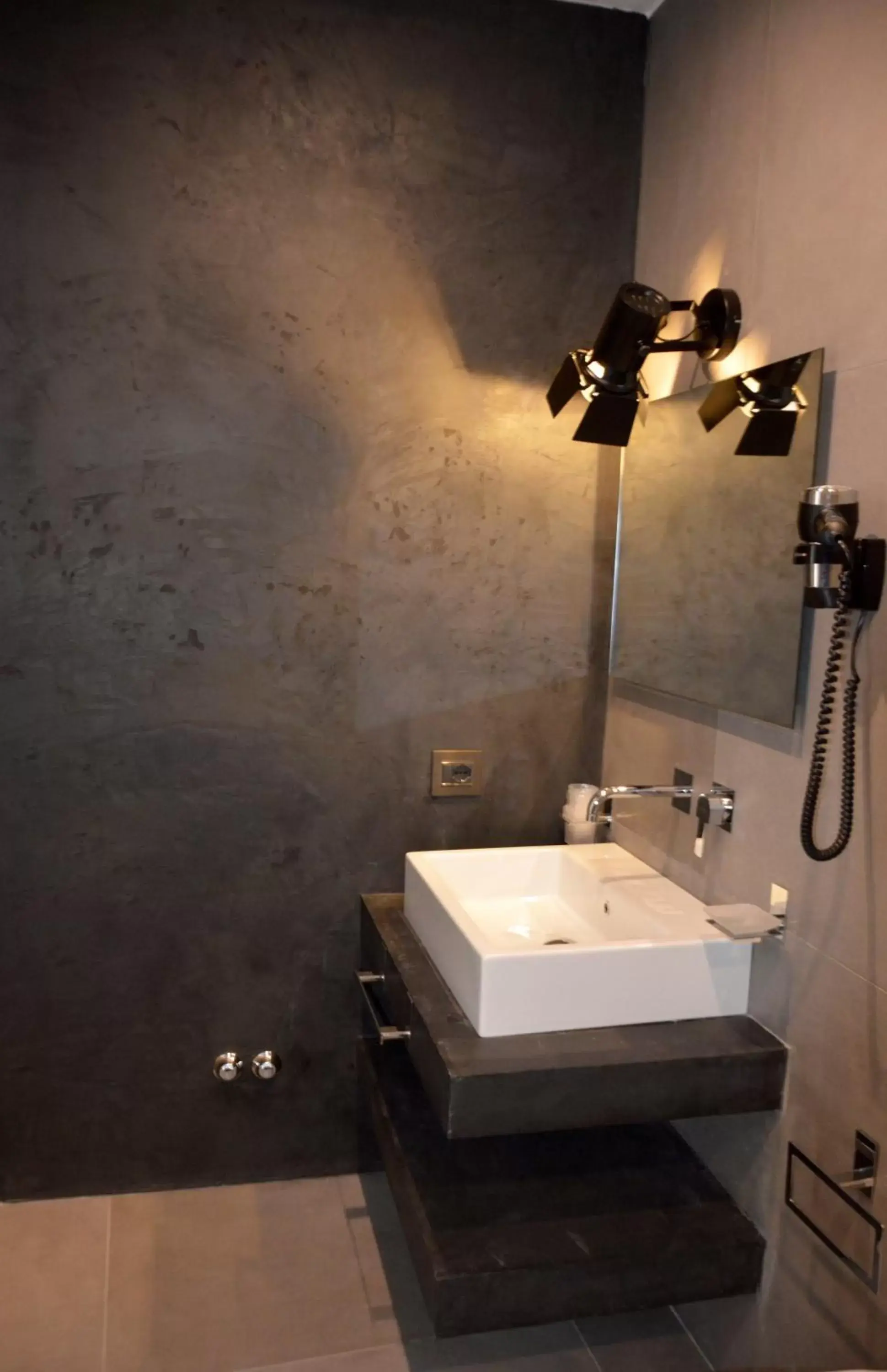 Bathroom in Relais Piazza Del Plebiscito B&B