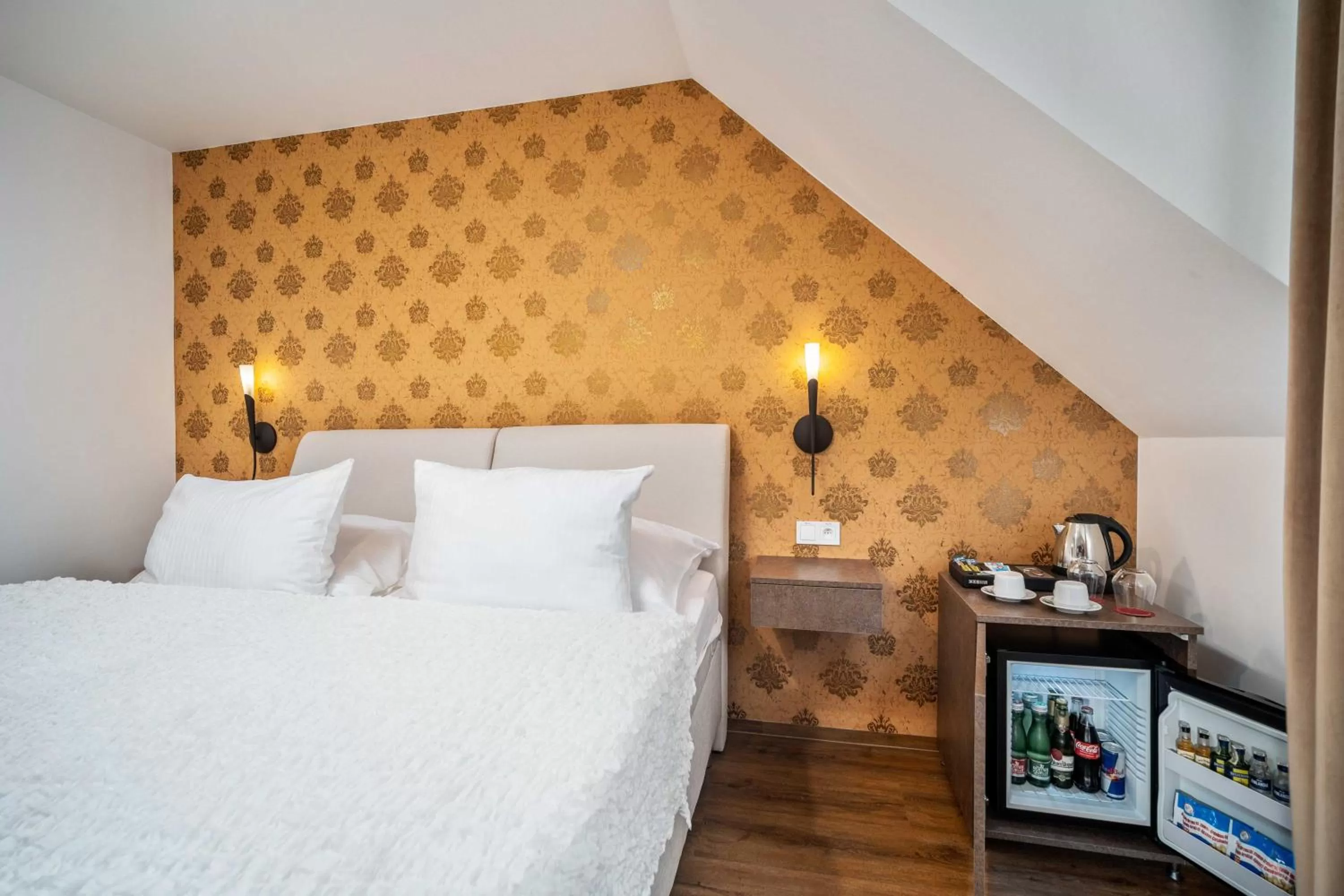 Photo of the whole room, Bed in Hotel MAXPLAZA