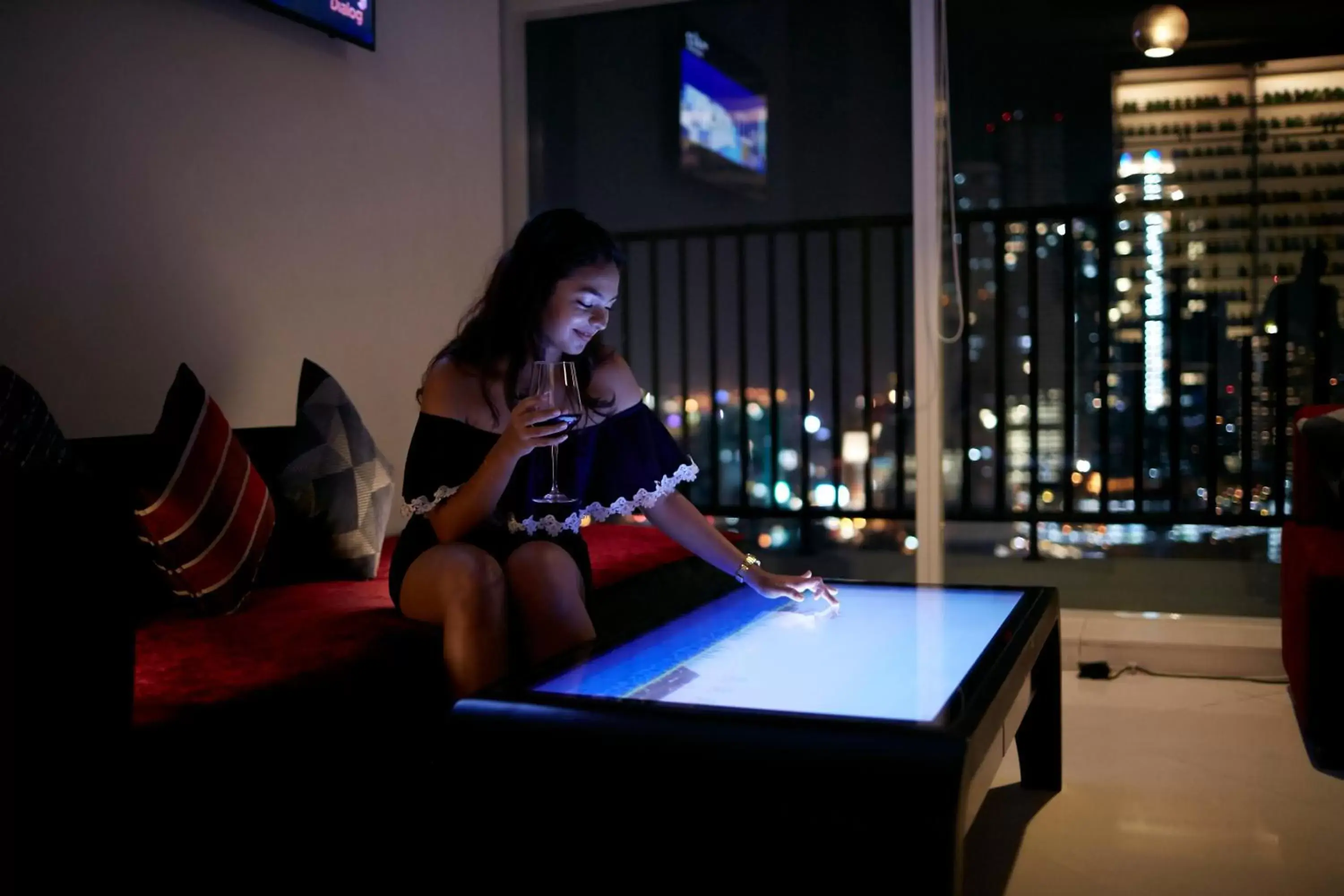 Lounge or bar in Cinnamon Red Colombo Lounge or bar in Cinnamon Red Colombo