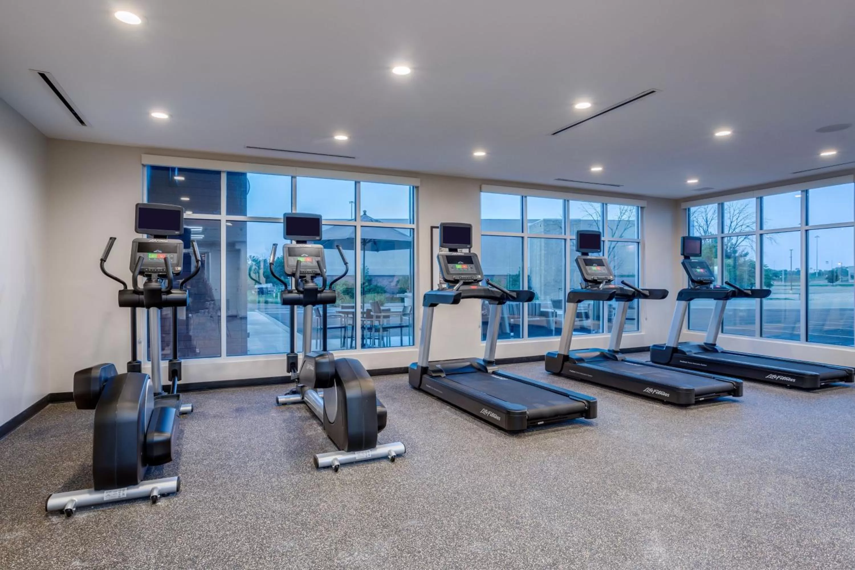 Fitness centre/facilities in TownePlace Suites by Marriott Chicago Waukegan Gurnee