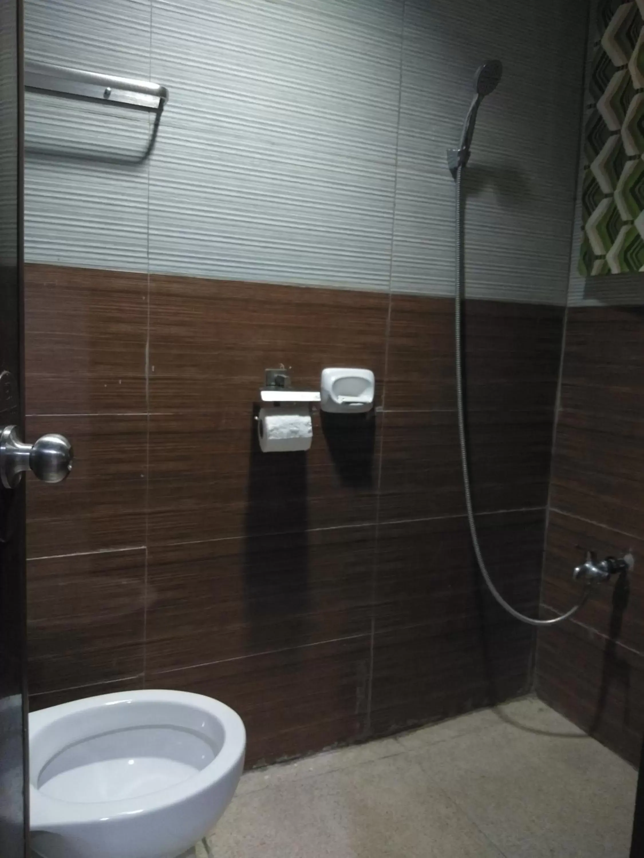 Bathroom in Aosmec Square Hotel