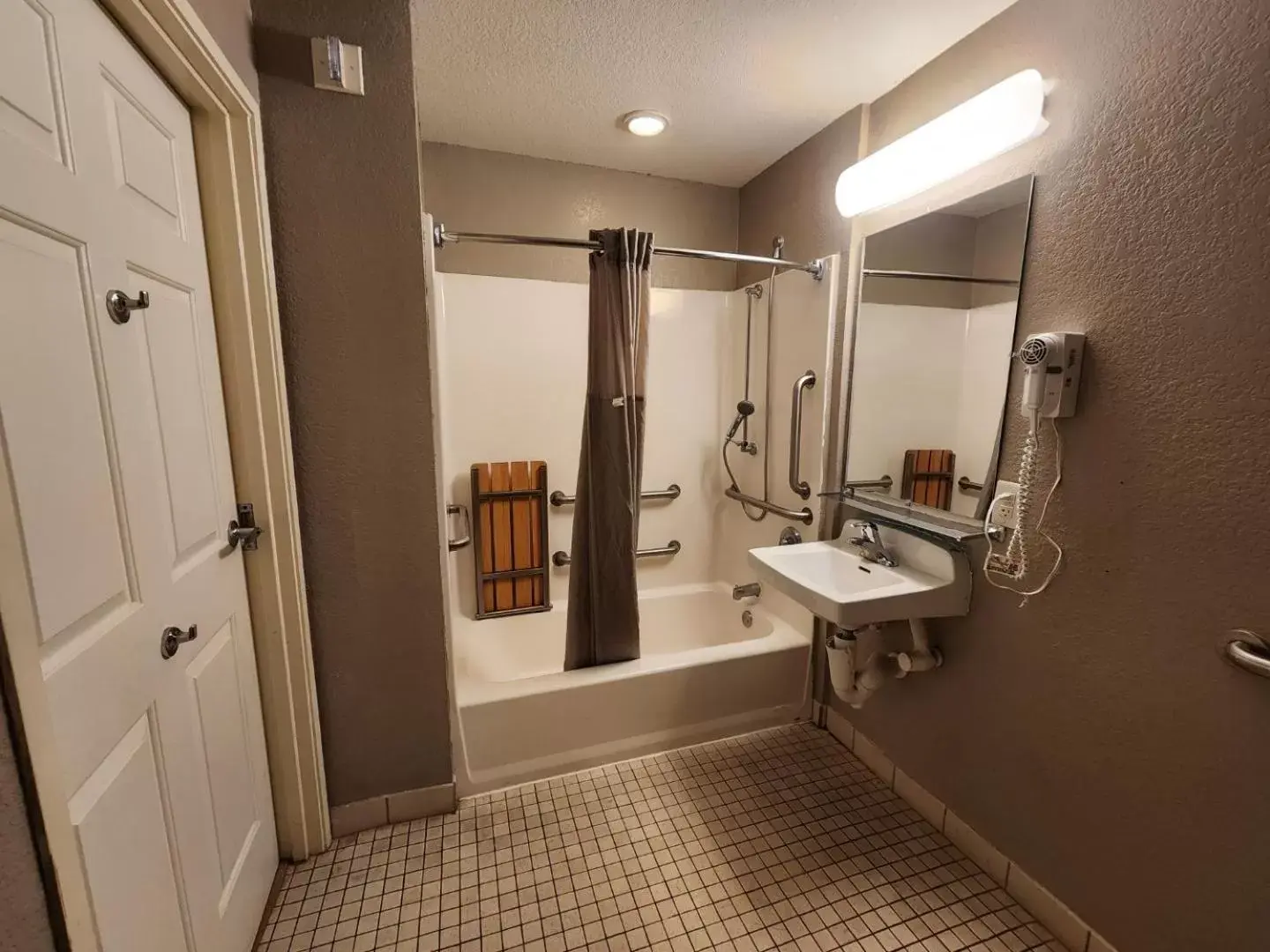 Bathroom in Motel 6-Biloxi, MS - Beach