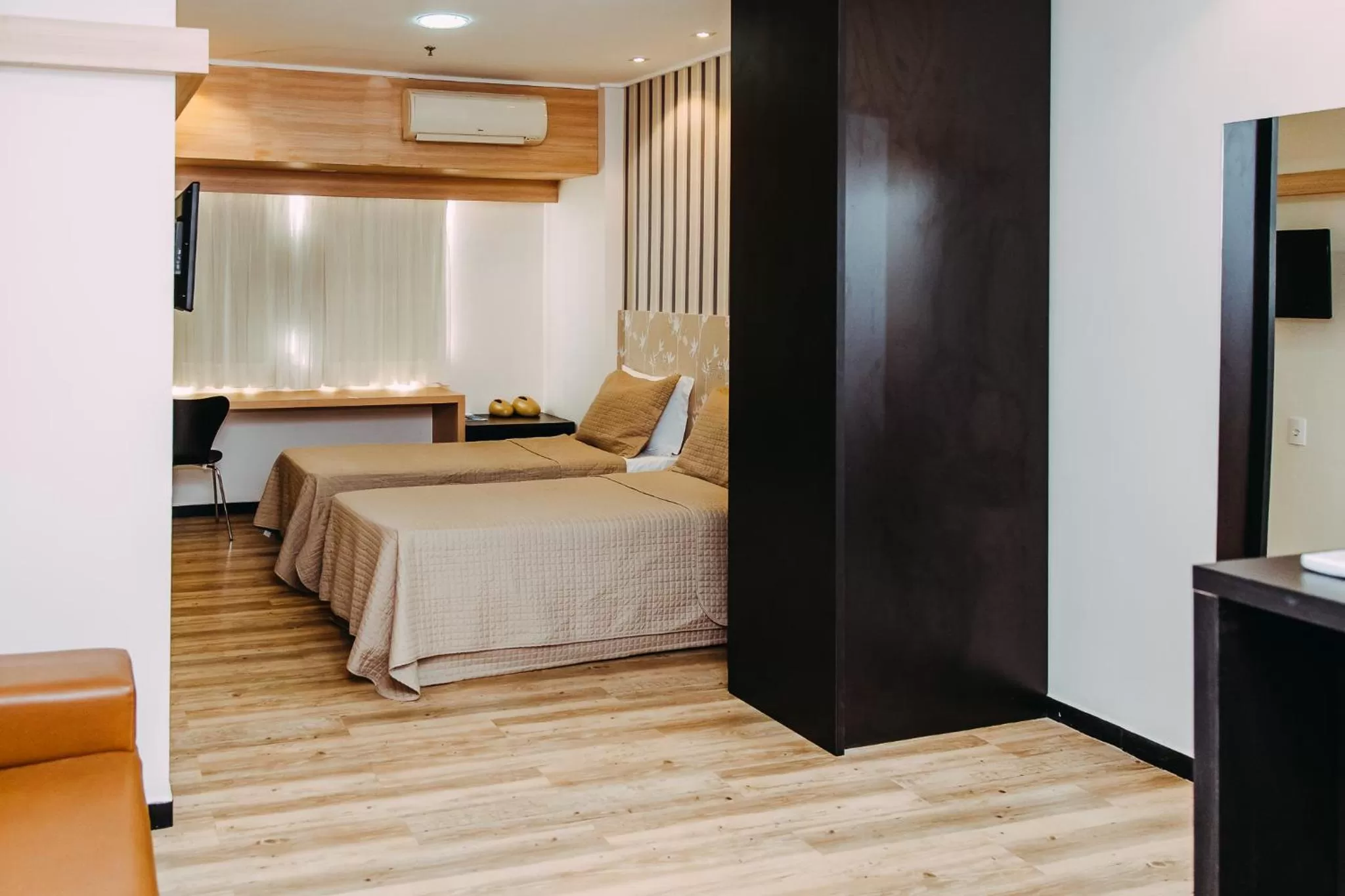 Photo of the whole room, Bed in Arrey Executive Hotel