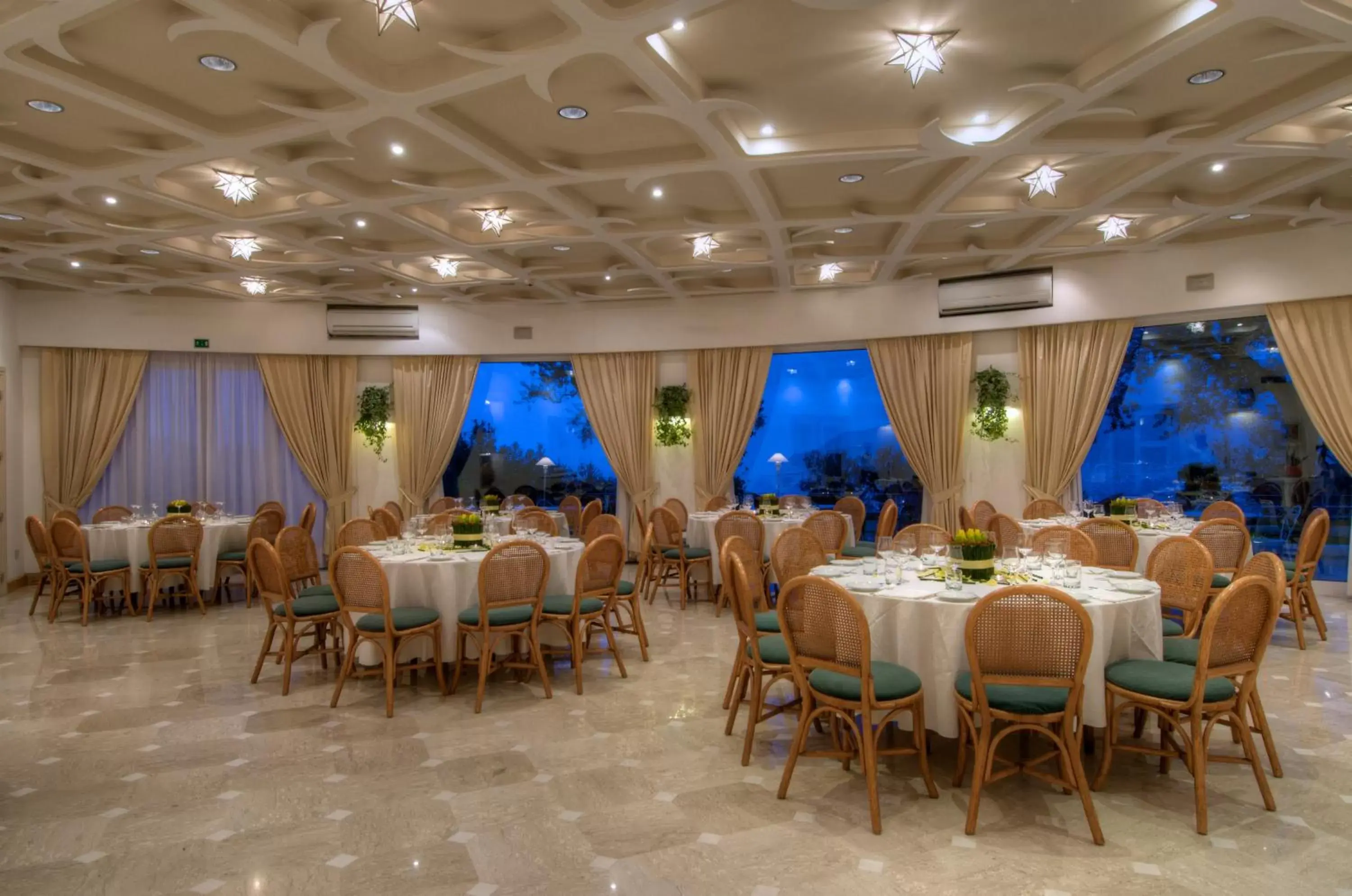 Restaurant/Places to Eat in Grand Hotel Aminta