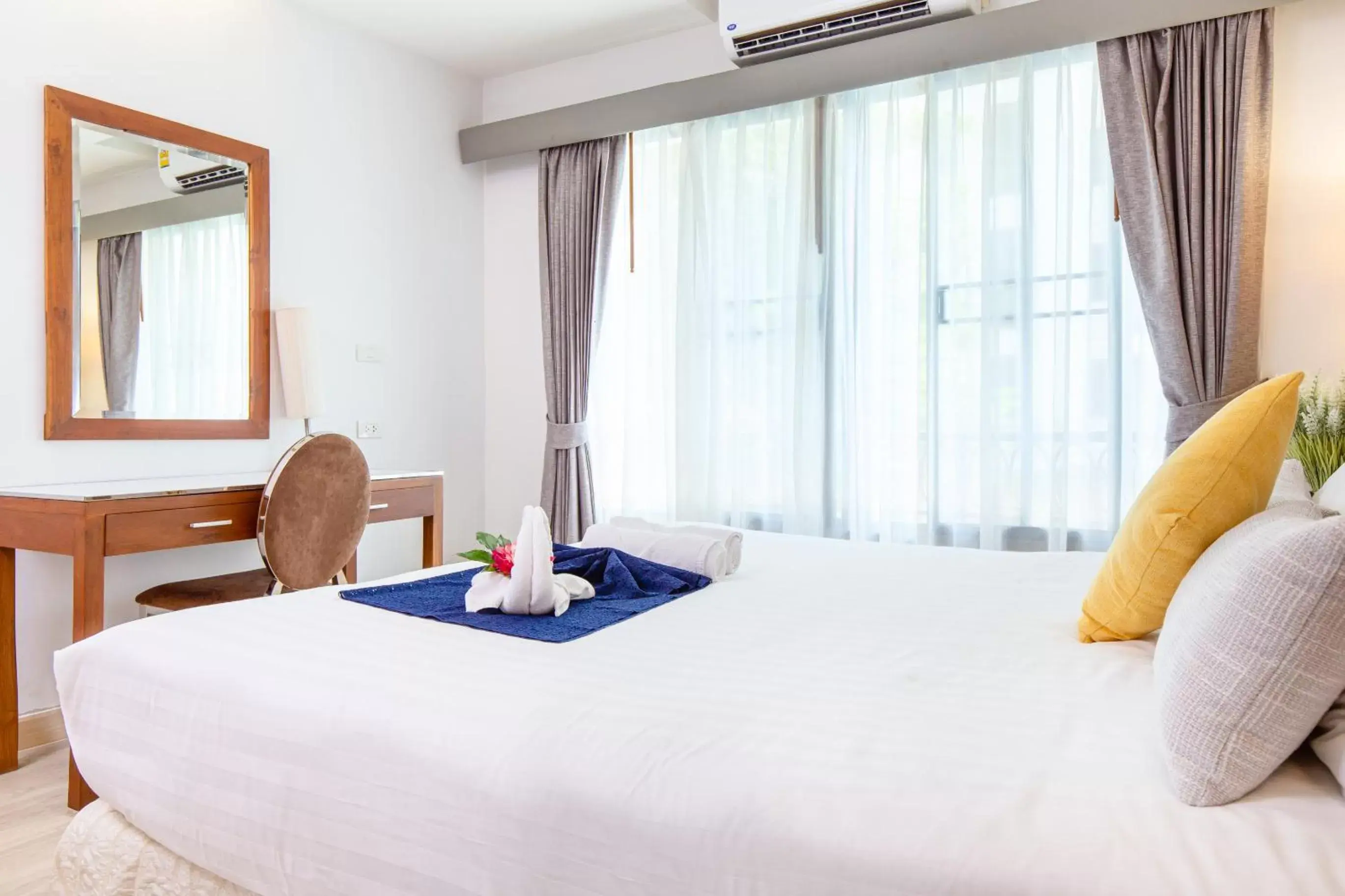 Bedroom, Bed in Lasalle Suites Hotel & Residence