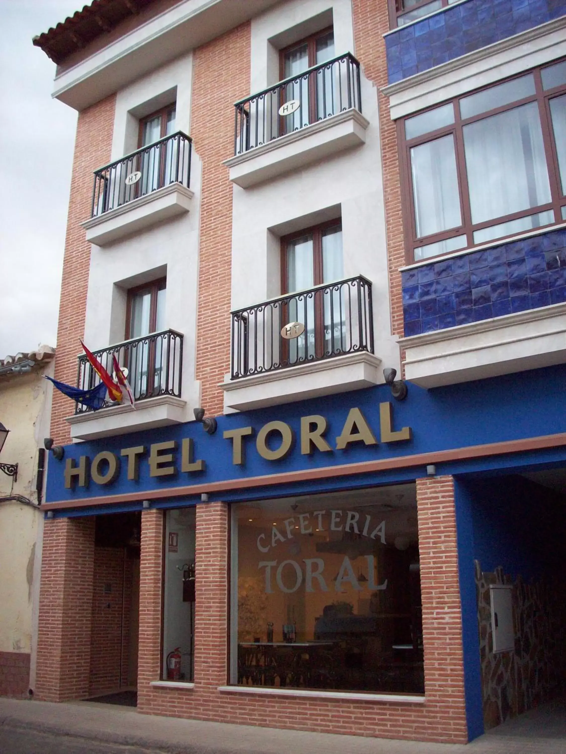 Facade/entrance, Property Building in Hotel Ecologico Toral