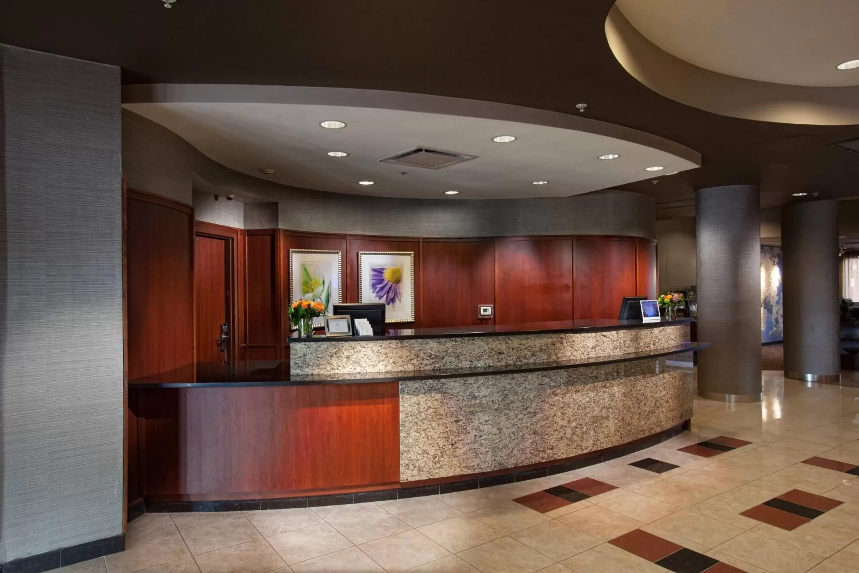 Lobby or reception, Lobby/Reception in Courtyard by Marriott Fayetteville