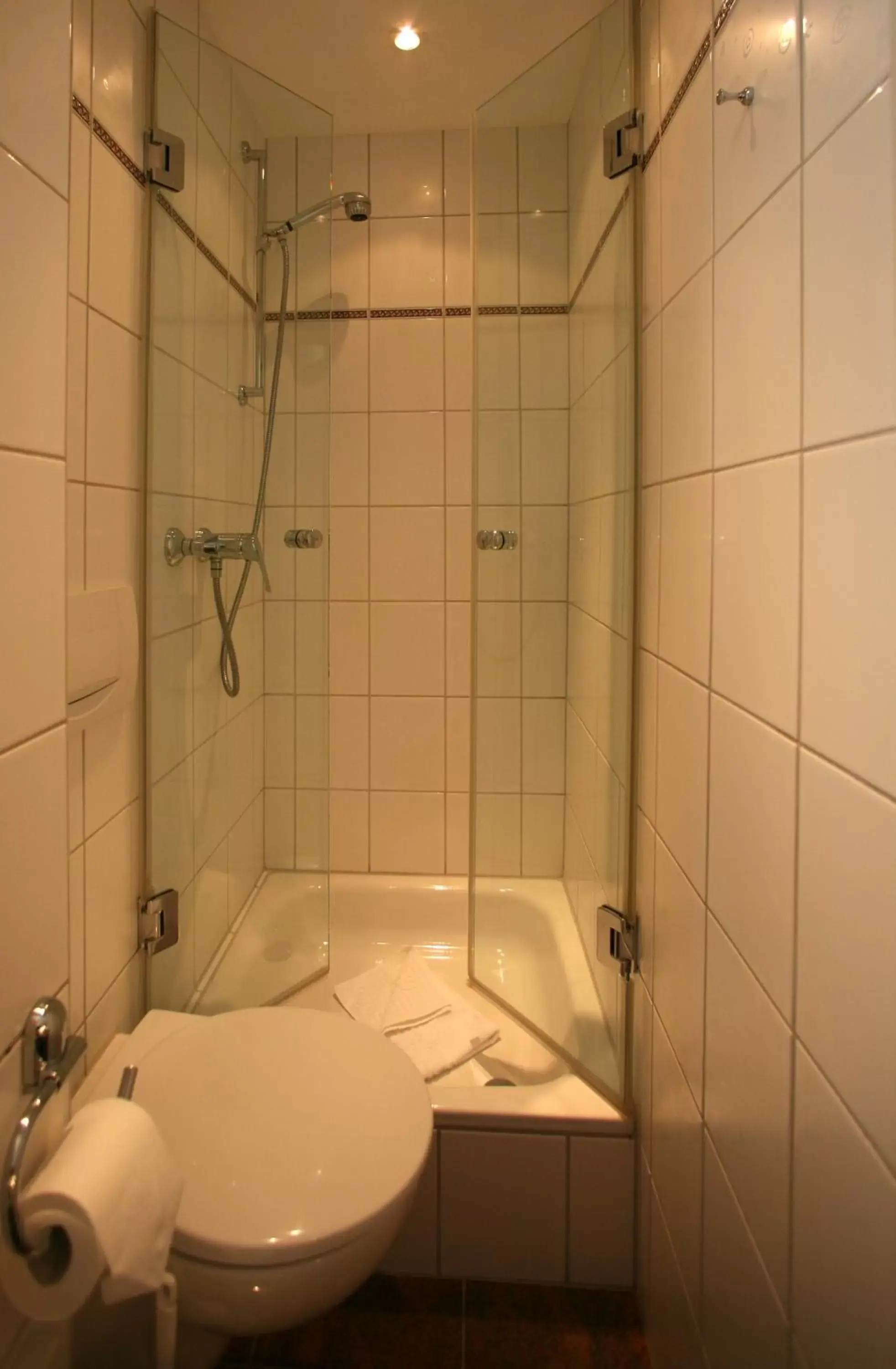 Bathroom in Hotel Gutenberg