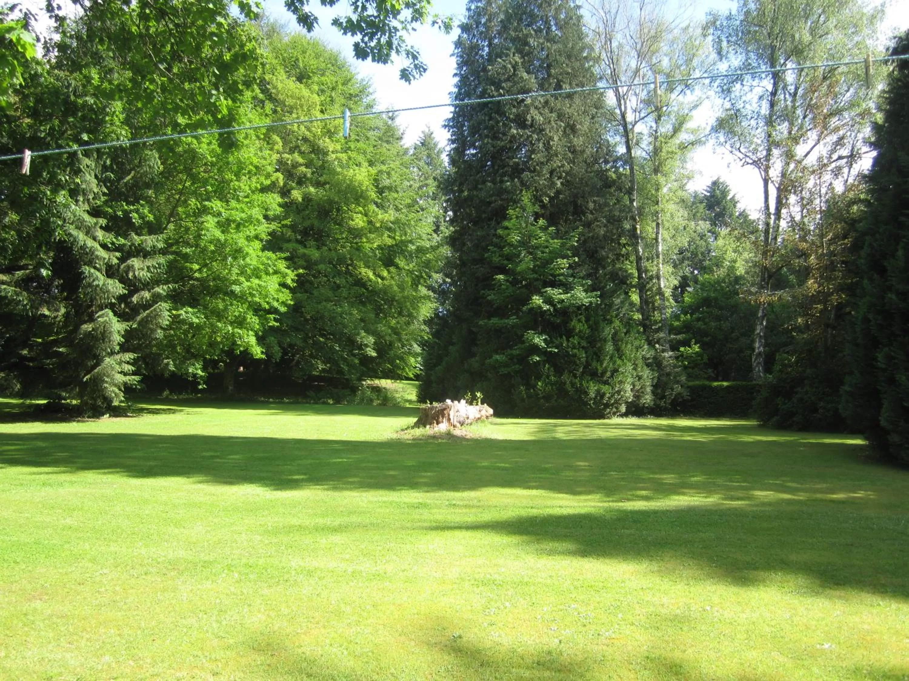 Day, Garden in La Croix du Reh