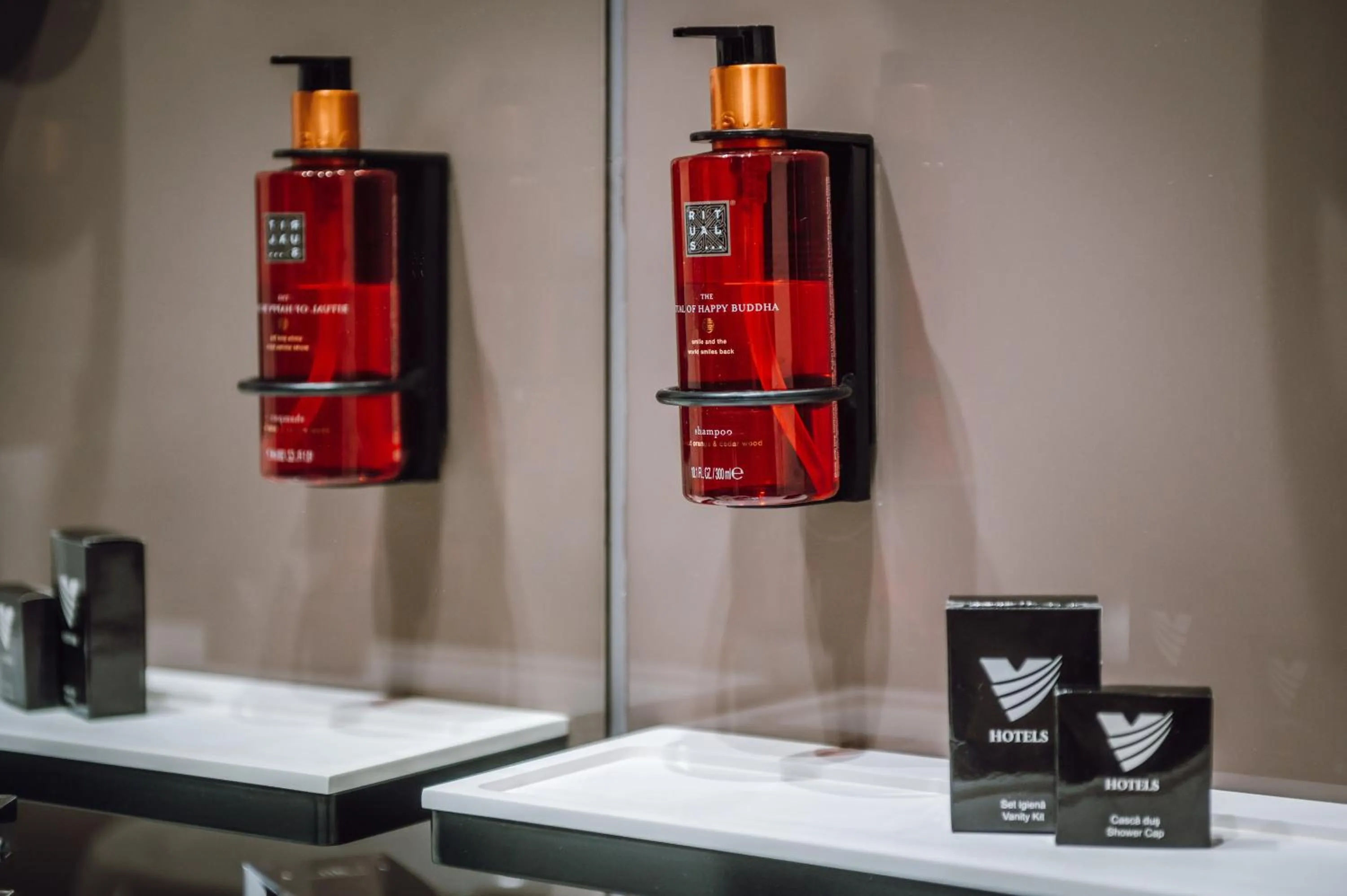 Plaza V Executive Hotel