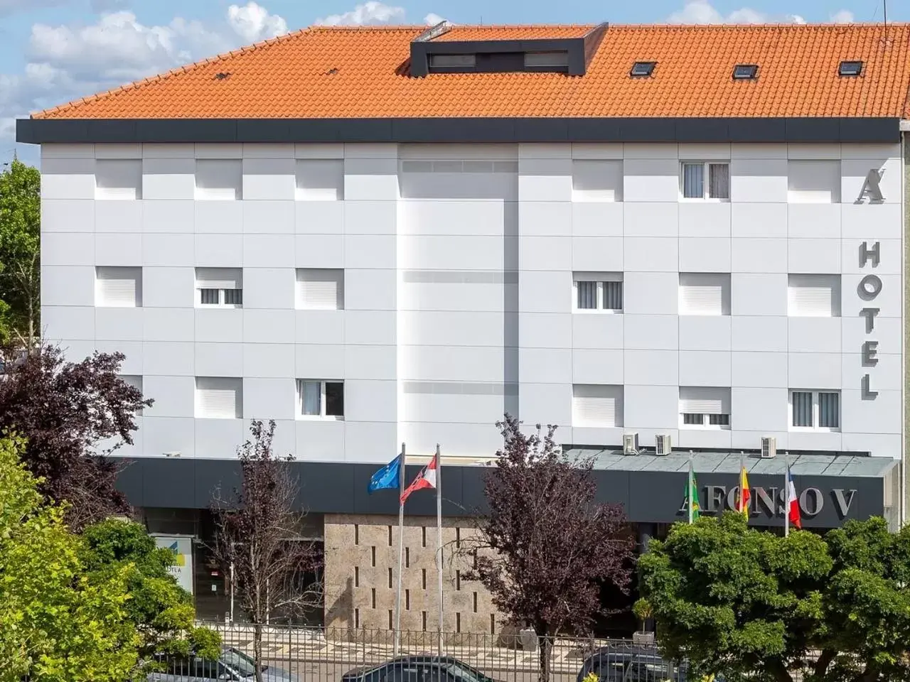 Facade/entrance, Property Building in Hotel Afonso V