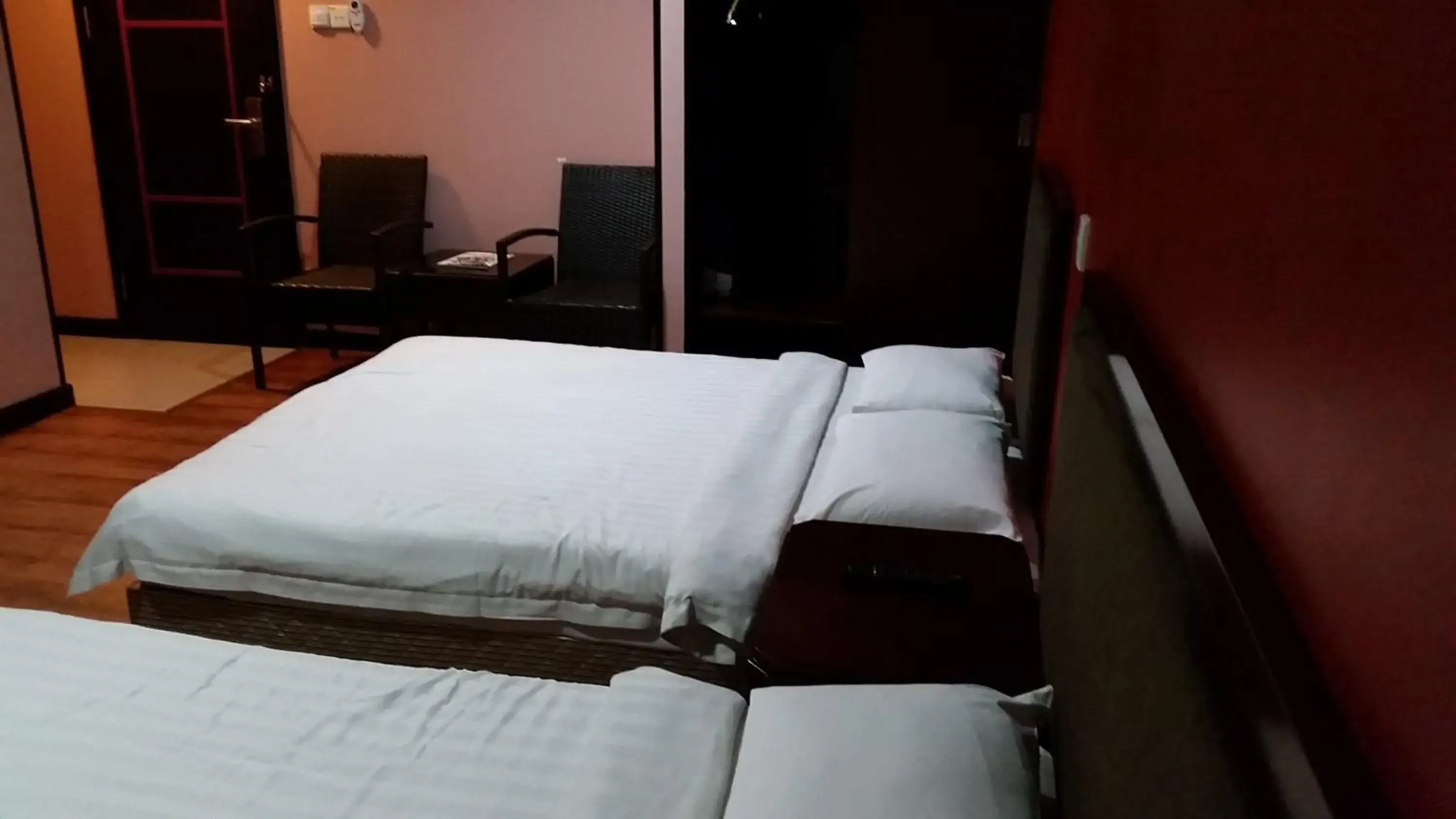 Bed in Hotel Sadong 88