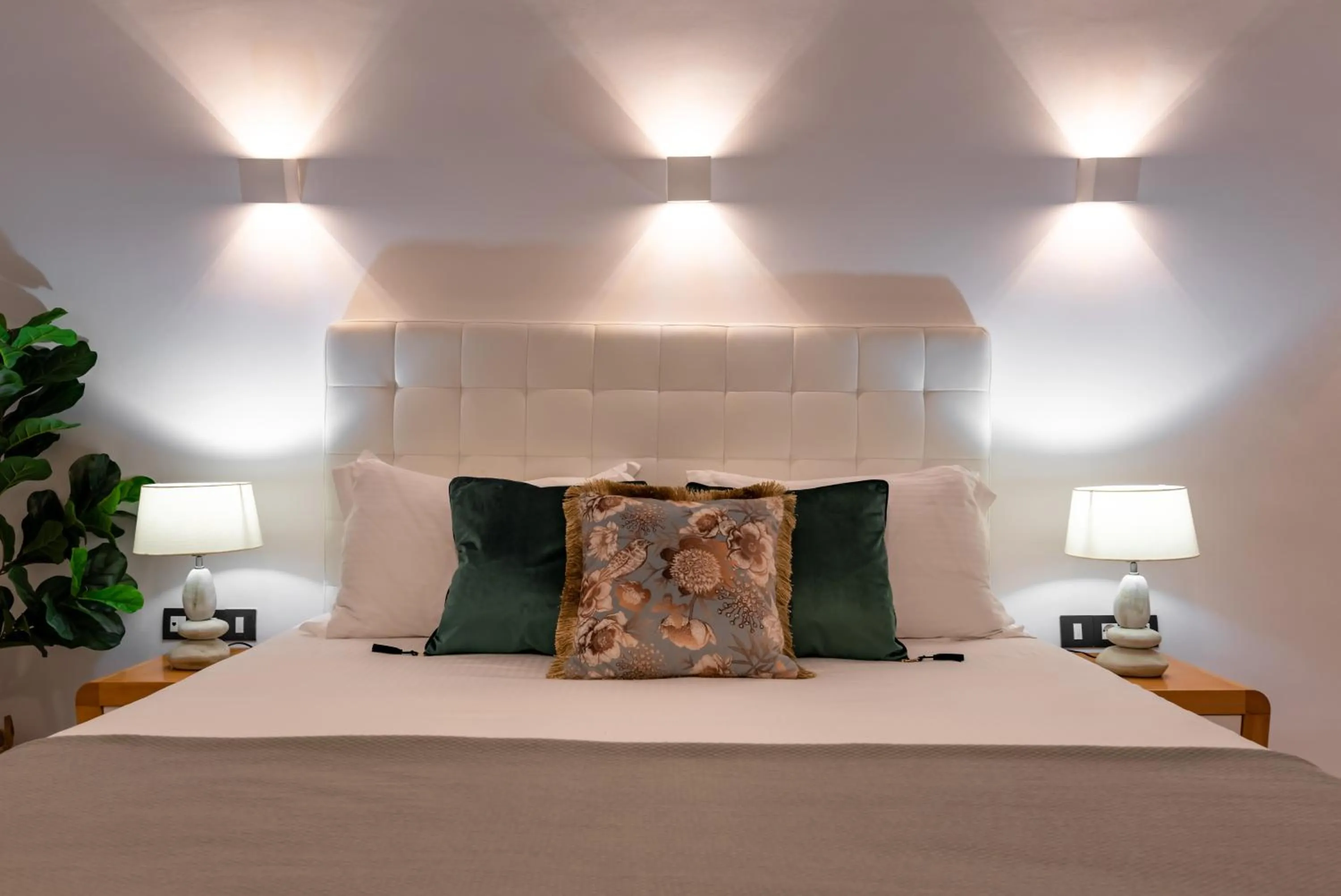 Bed in Daydream Luxury Suites