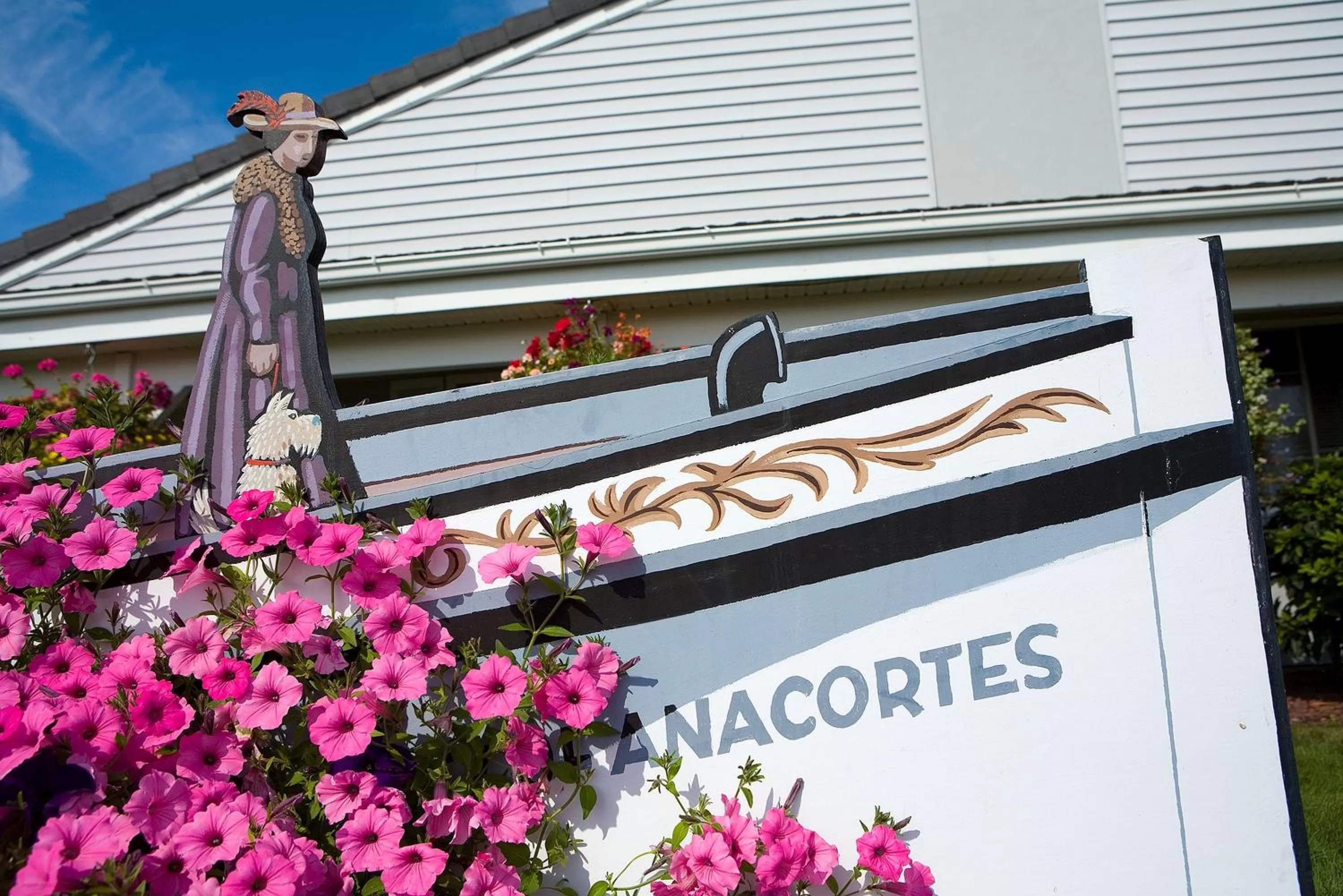 Facade/entrance in The Marina Inn