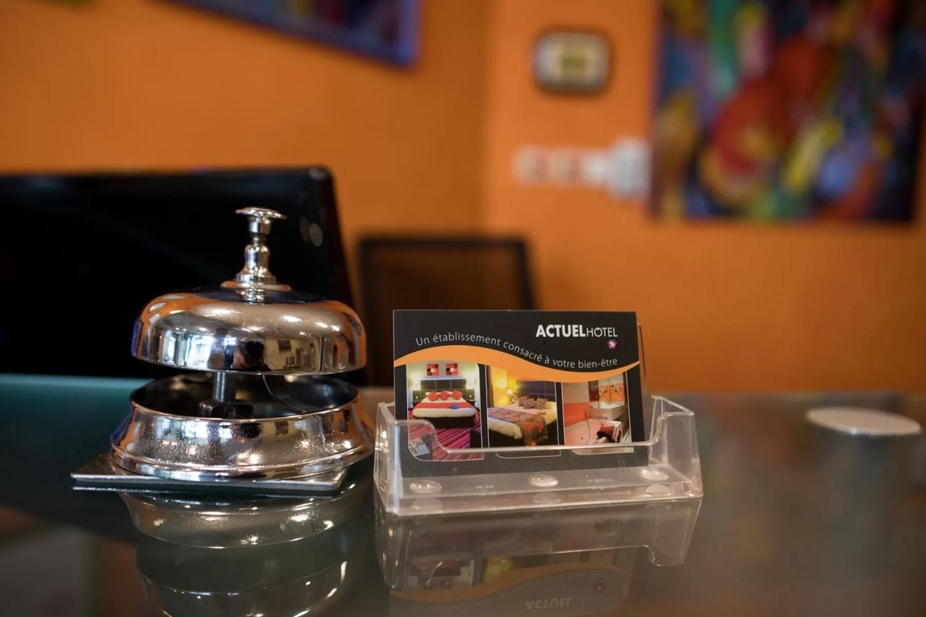 Lobby or reception in The Originals Boutique, Actuel Hôtel, Saint-Etienne Aéroport