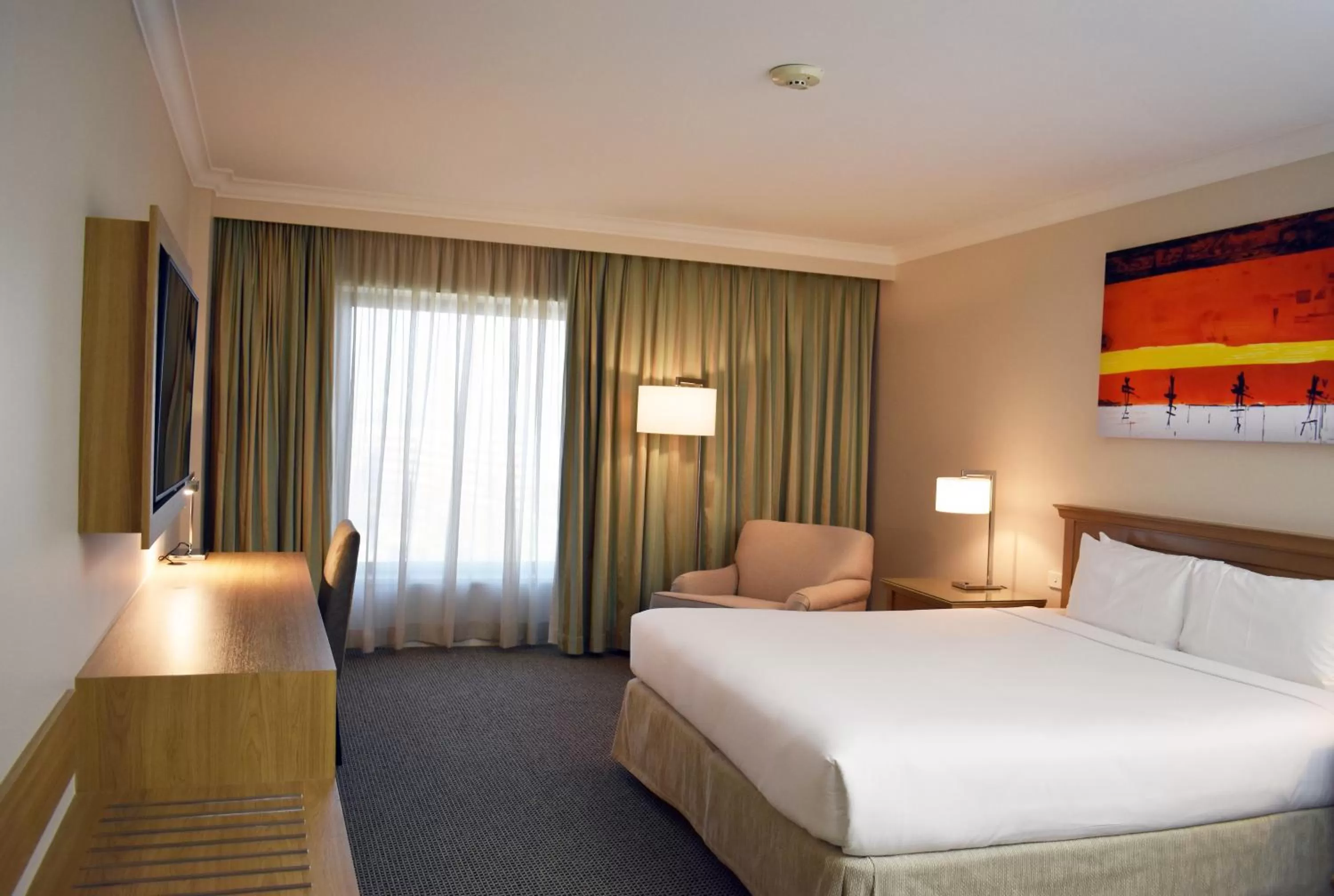Bedroom, Bed in Stamford Plaza Sydney Airport Hotel & Conference Centre