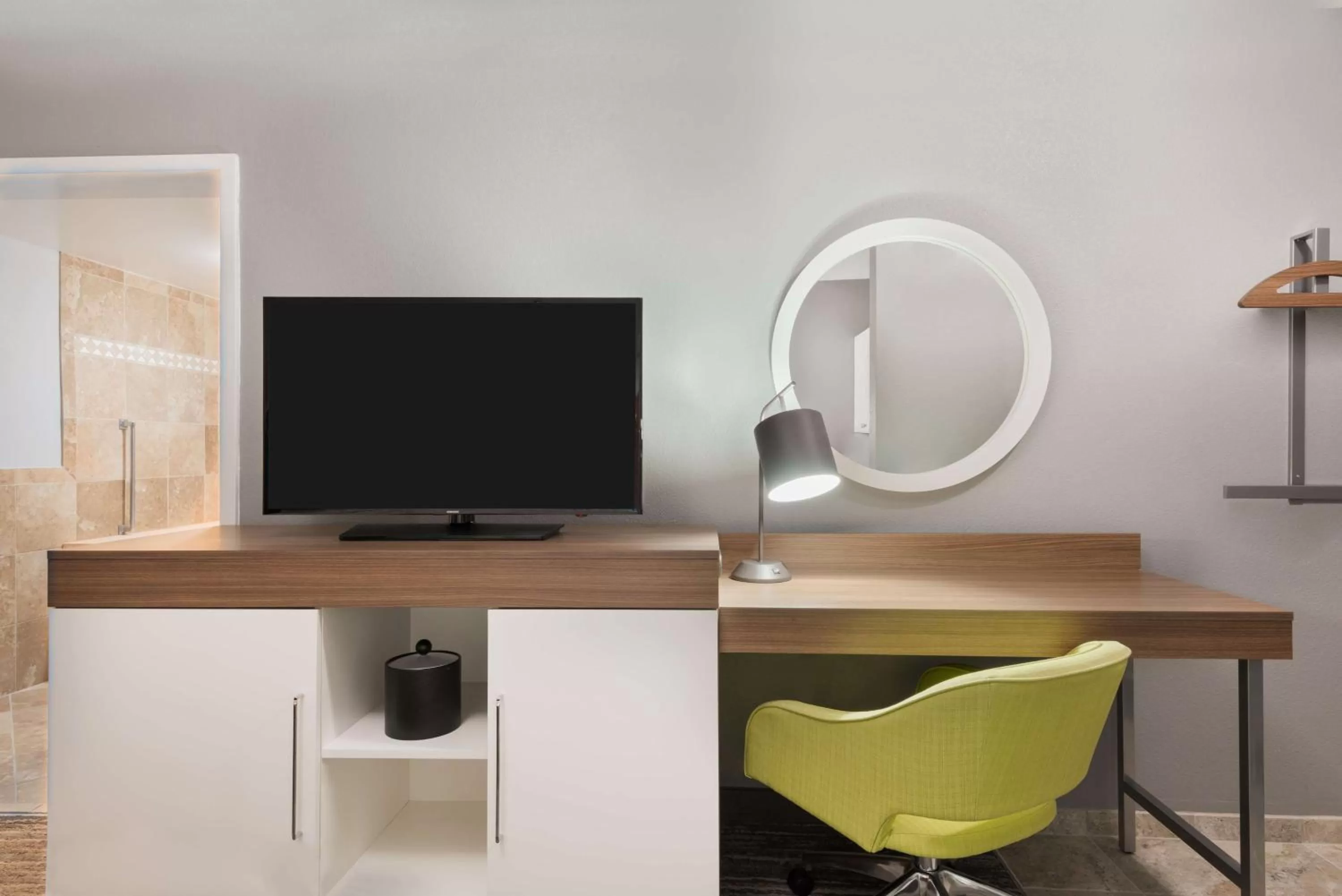 Bedroom in Hampton Inn Ellenton/Bradenton