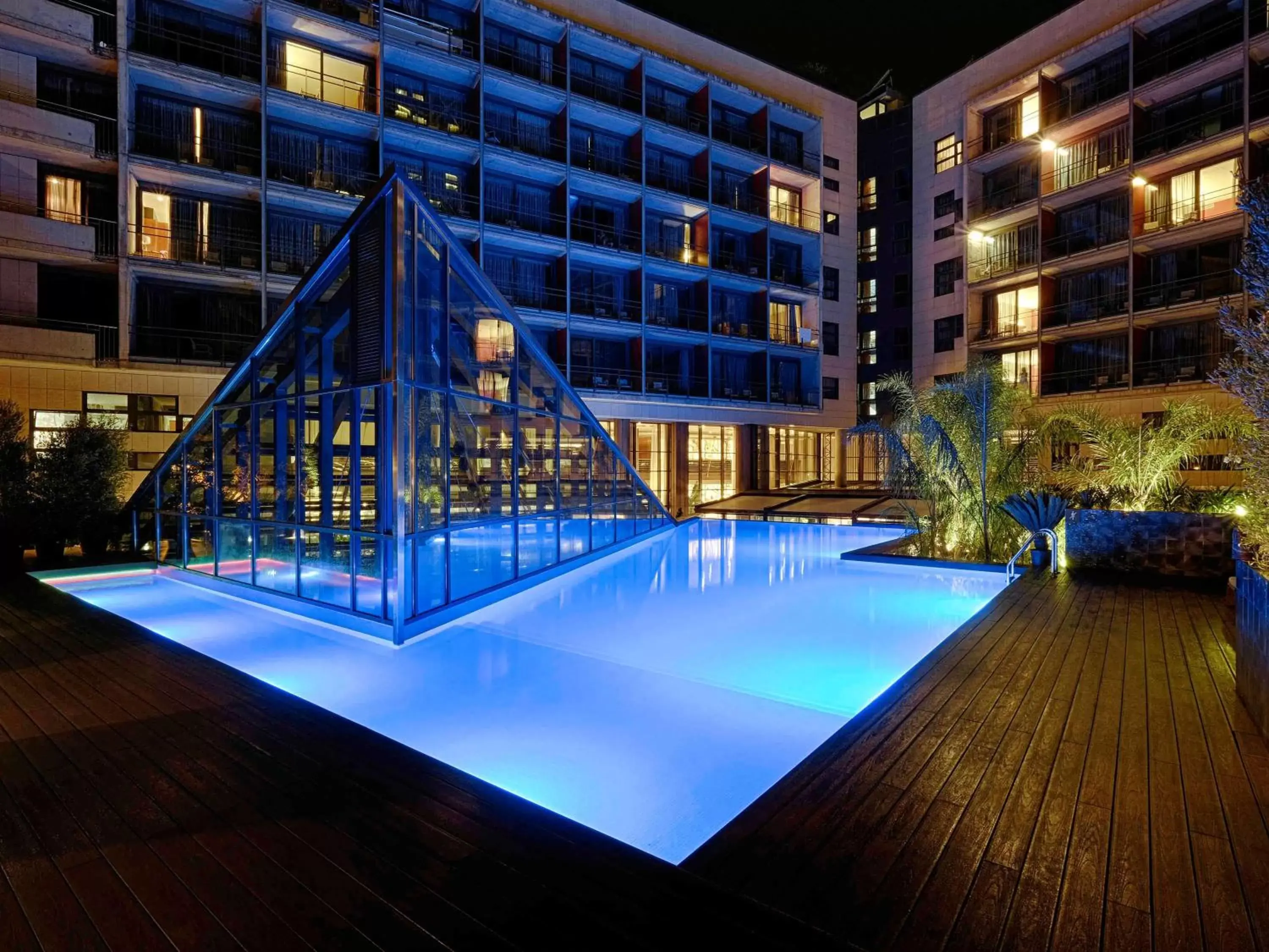 Property building, Swimming Pool in Sofitel Barcelona Skipper
