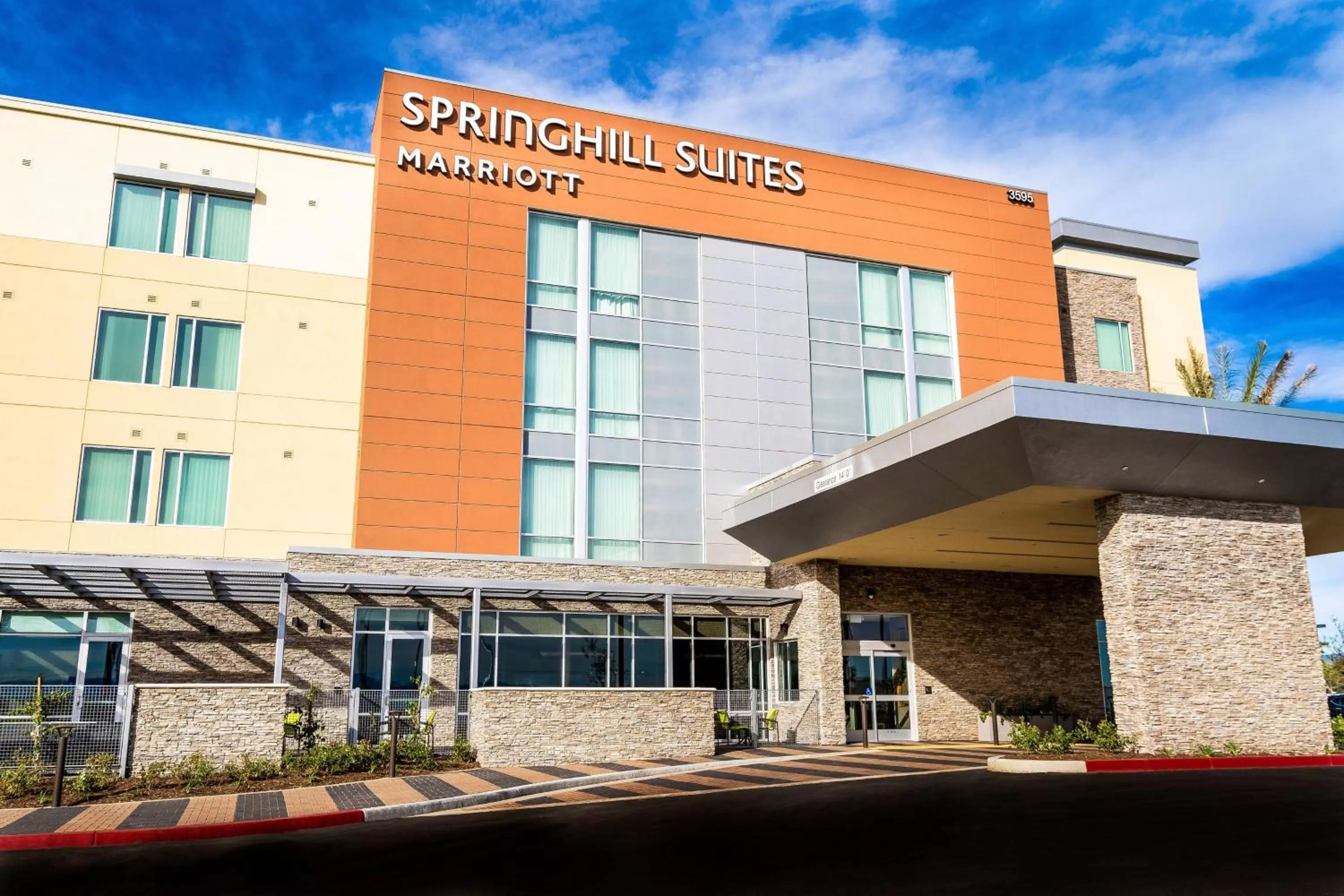 Property building in SpringHill Suites by Marriott Ontario Airport/Rancho Cucamonga