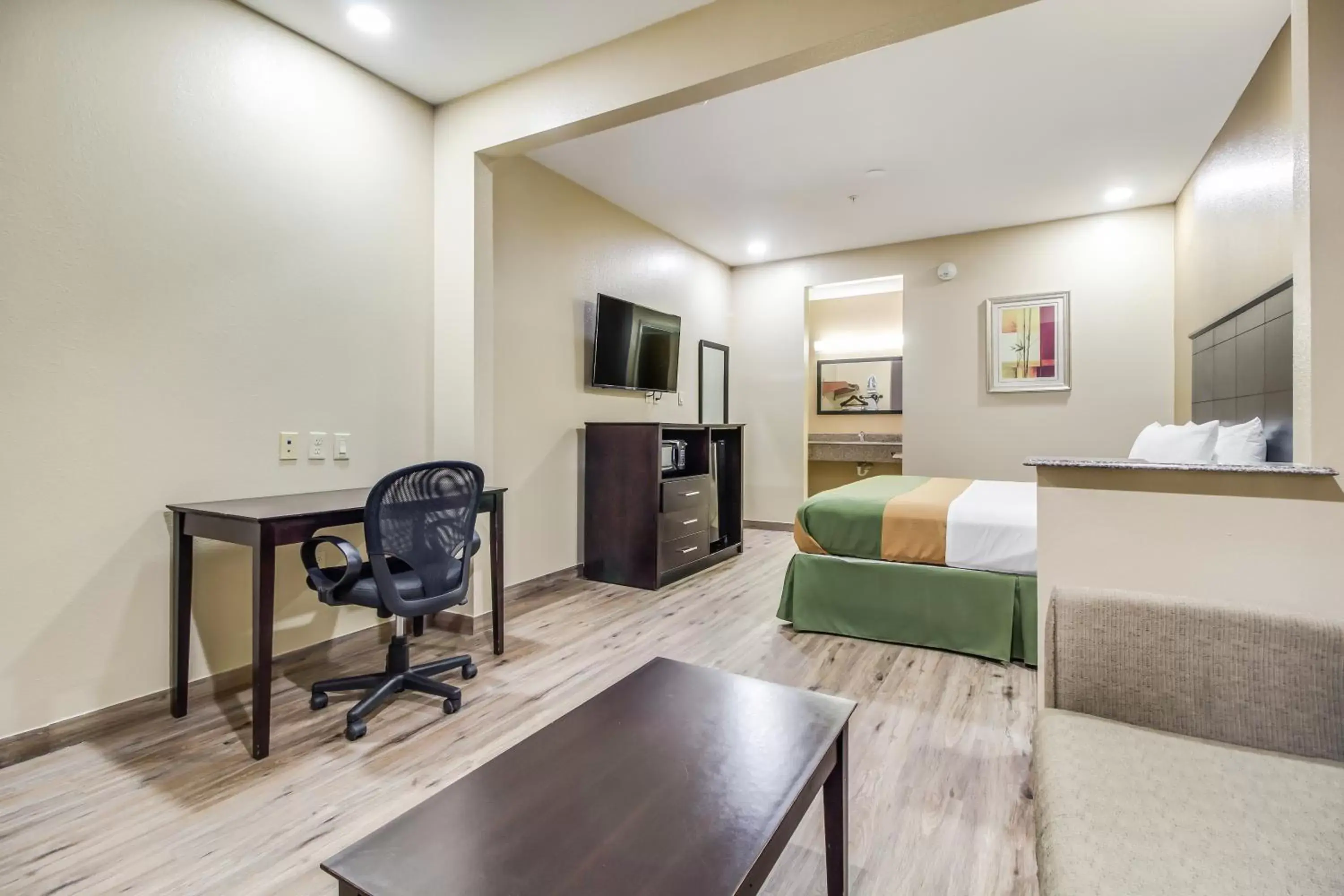 Seating Area in Americas Best Value Inn & Suites Tomball