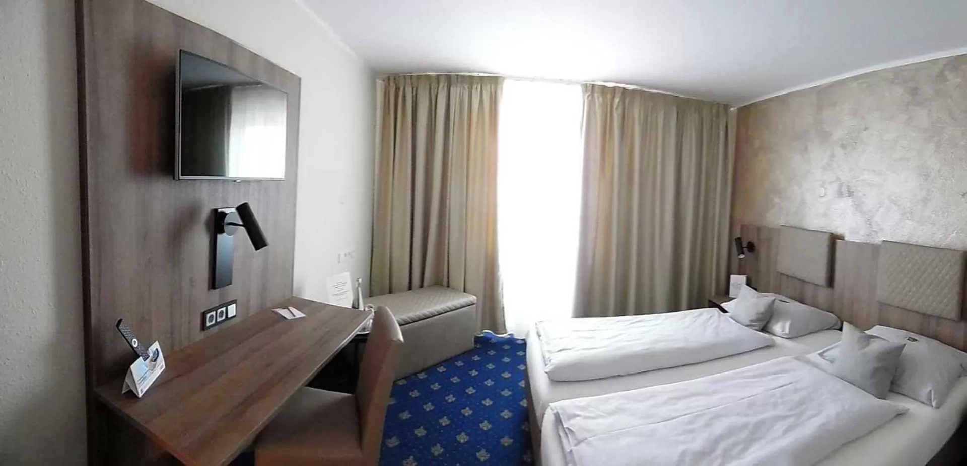 Photo of the whole room, Bed in Hotel Garni Arcis