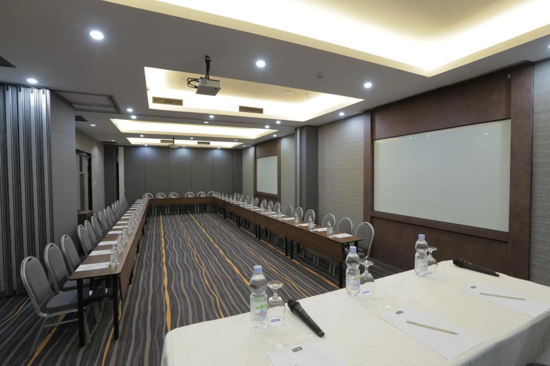 Meeting/conference room in Kyriad Hotel Muraya Aceh
