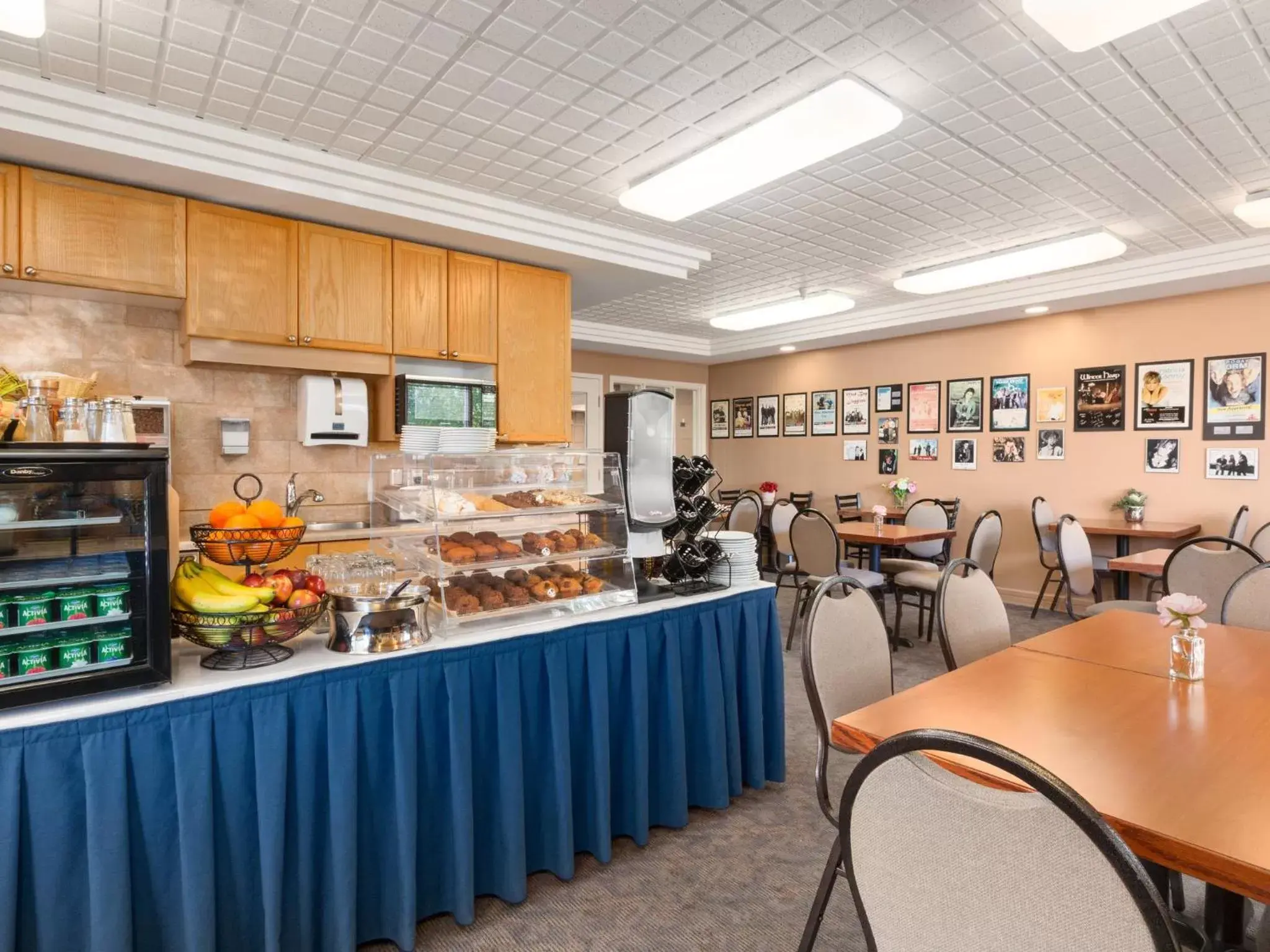 Breakfast, Restaurant/Places to Eat in Travelodge by Wyndham Spruce Grove