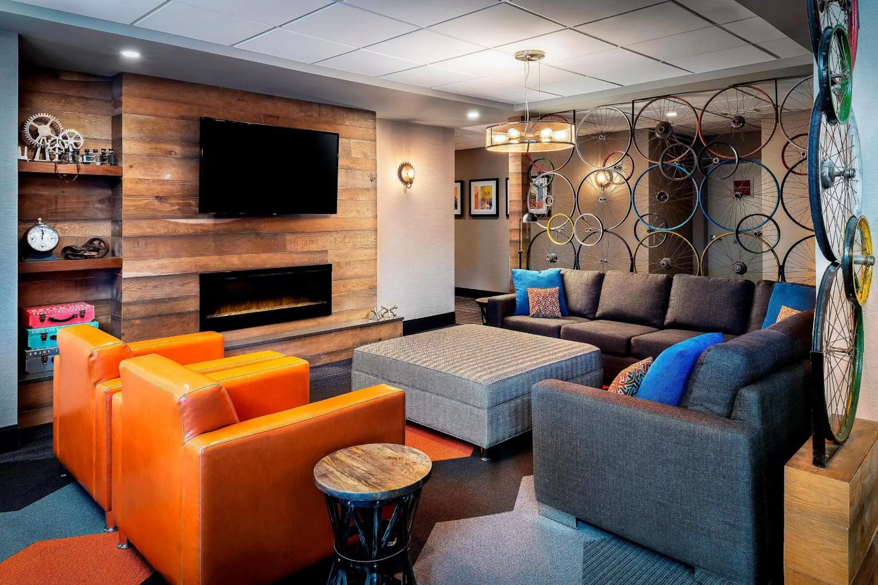 Lobby or reception, Lounge/Bar in Four Points by Sheraton Barrie
