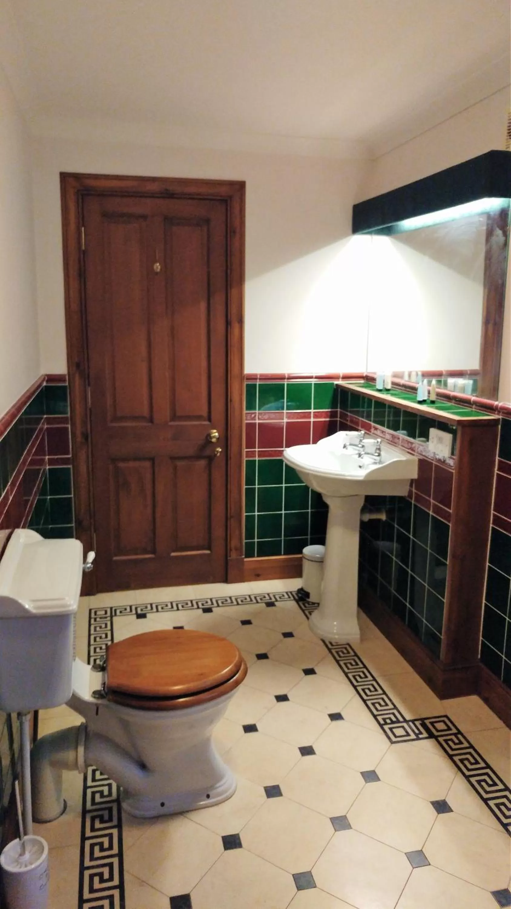 Bathroom in Wagtail Lodge