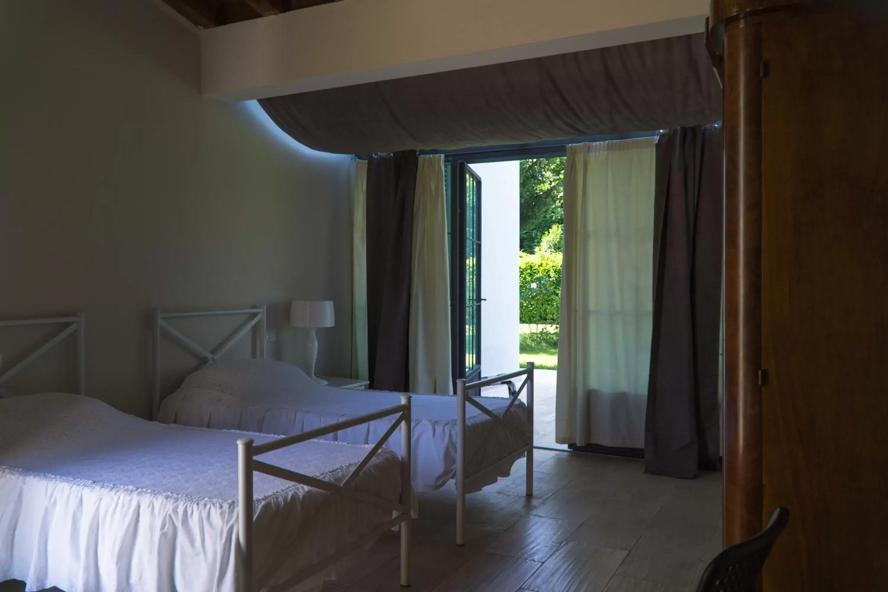 Photo of the whole room, Bed in Villa Franca in Franciacorta